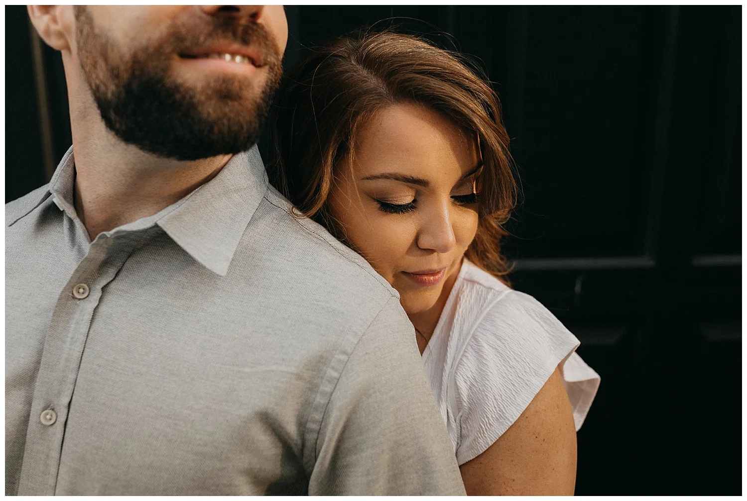 Brooklyn Neighborhood Engagement Session | Brooklyn, NY | Engagement Session with Dog | www.redoakweddings.com