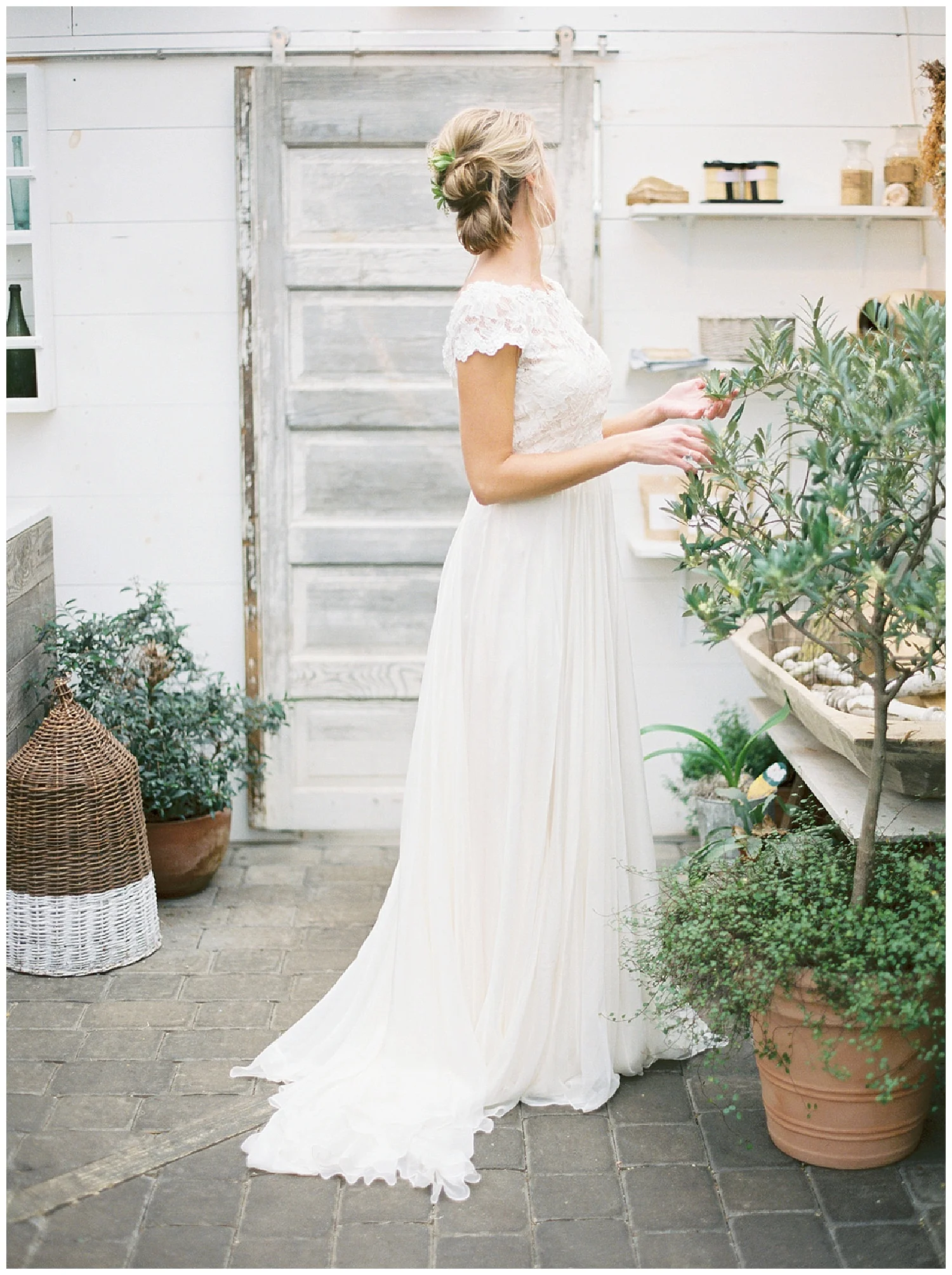 Intimate Engagement Celebration | The French Market | Rumson, NJ | www.redoakweddings.com