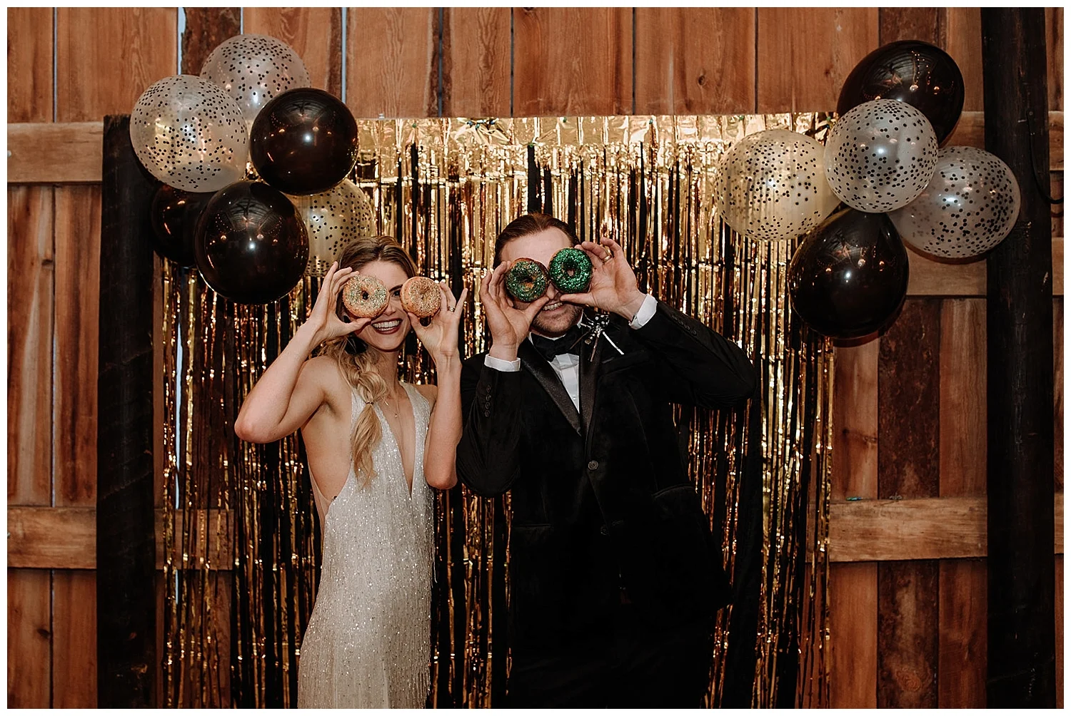 NYE Wedding | Hudson Valley Weddings | Gilbertsville Farmhouse | www.redoakweddings.com