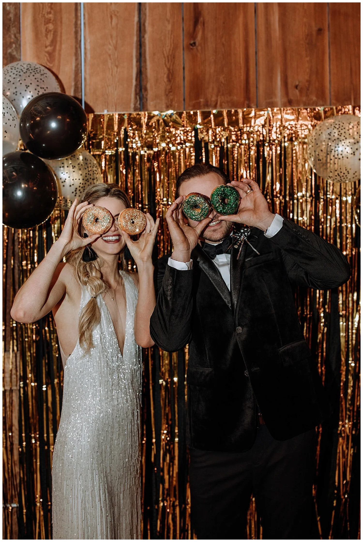 NYE Wedding | Hudson Valley Weddings | Gilbertsville Farmhouse | www.redoakweddings.com