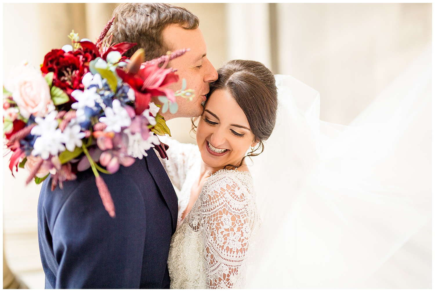 Morning Glory Inn Wedding | Intimate Pittsburgh Autumn Wedding | Pittsburgh, PA | www.redoakweddings.com