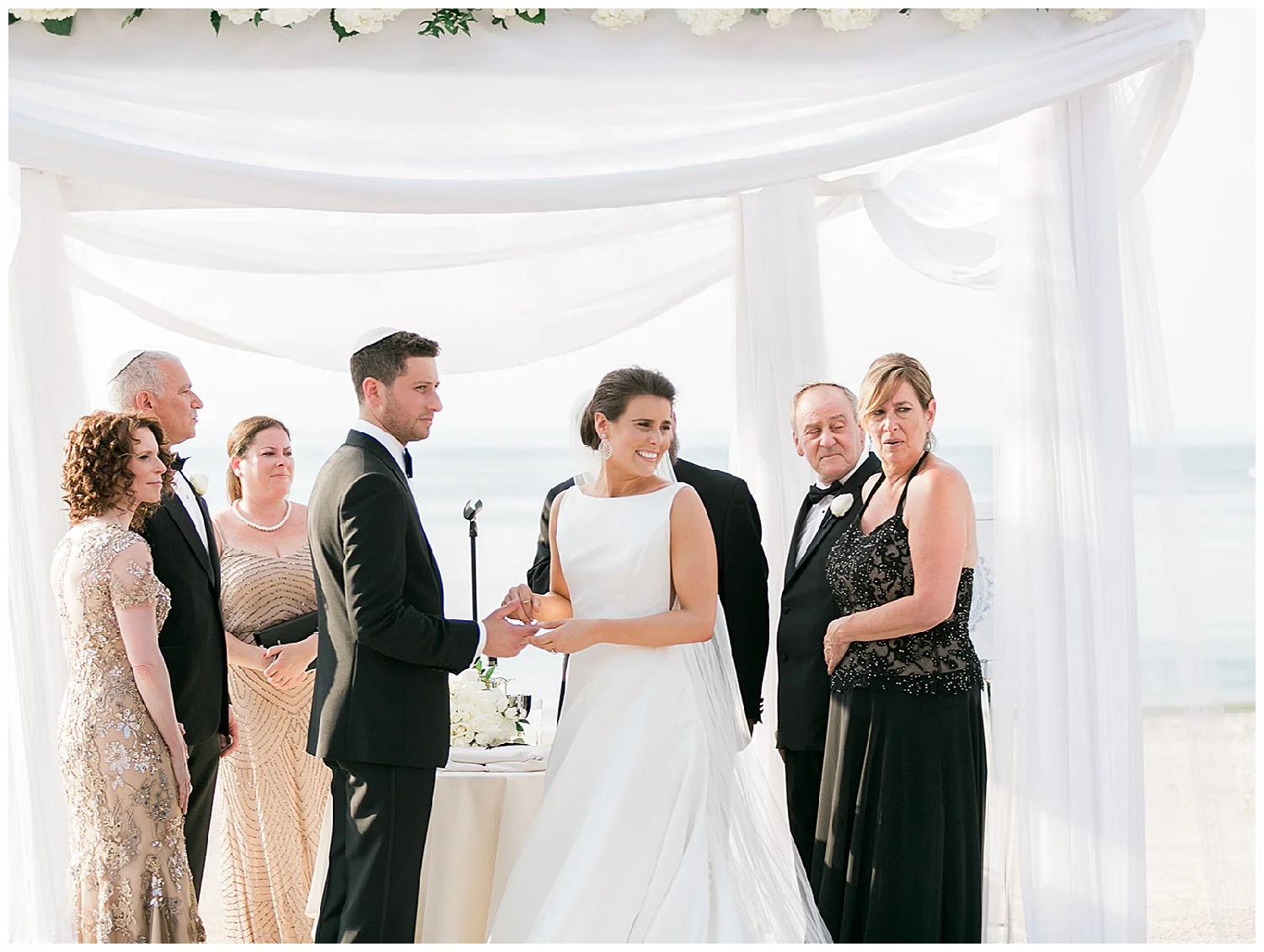 Crescent Beach Club Wedding | Black Tie Beach Wedding | Bayville, NY | www.redoakweddings.com