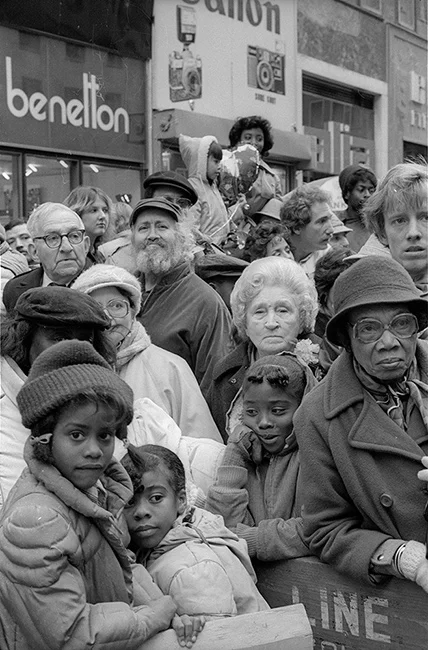 Crowd-behind-parade-barrier.jpg