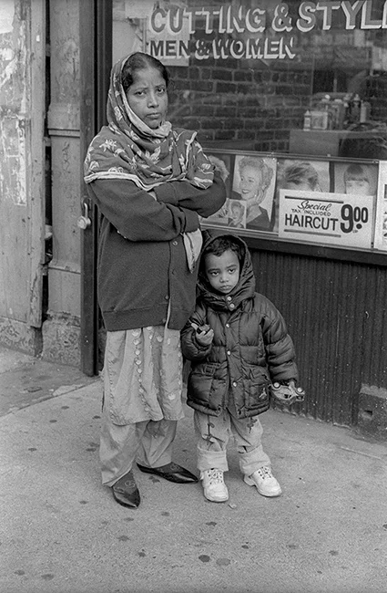Suspicious-mother-and-child.jpg