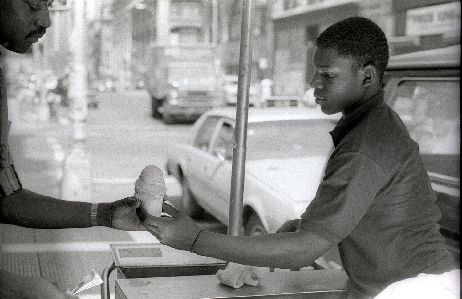 Man-selling-ices-web.jpg