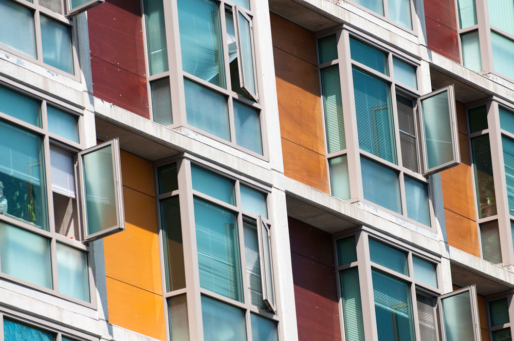  Plaza Apartments, San Francisco, 2012. According to GreenSource Magazine, the building's design allows for enhanced ventilation, daylight and fresh air.&nbsp; 