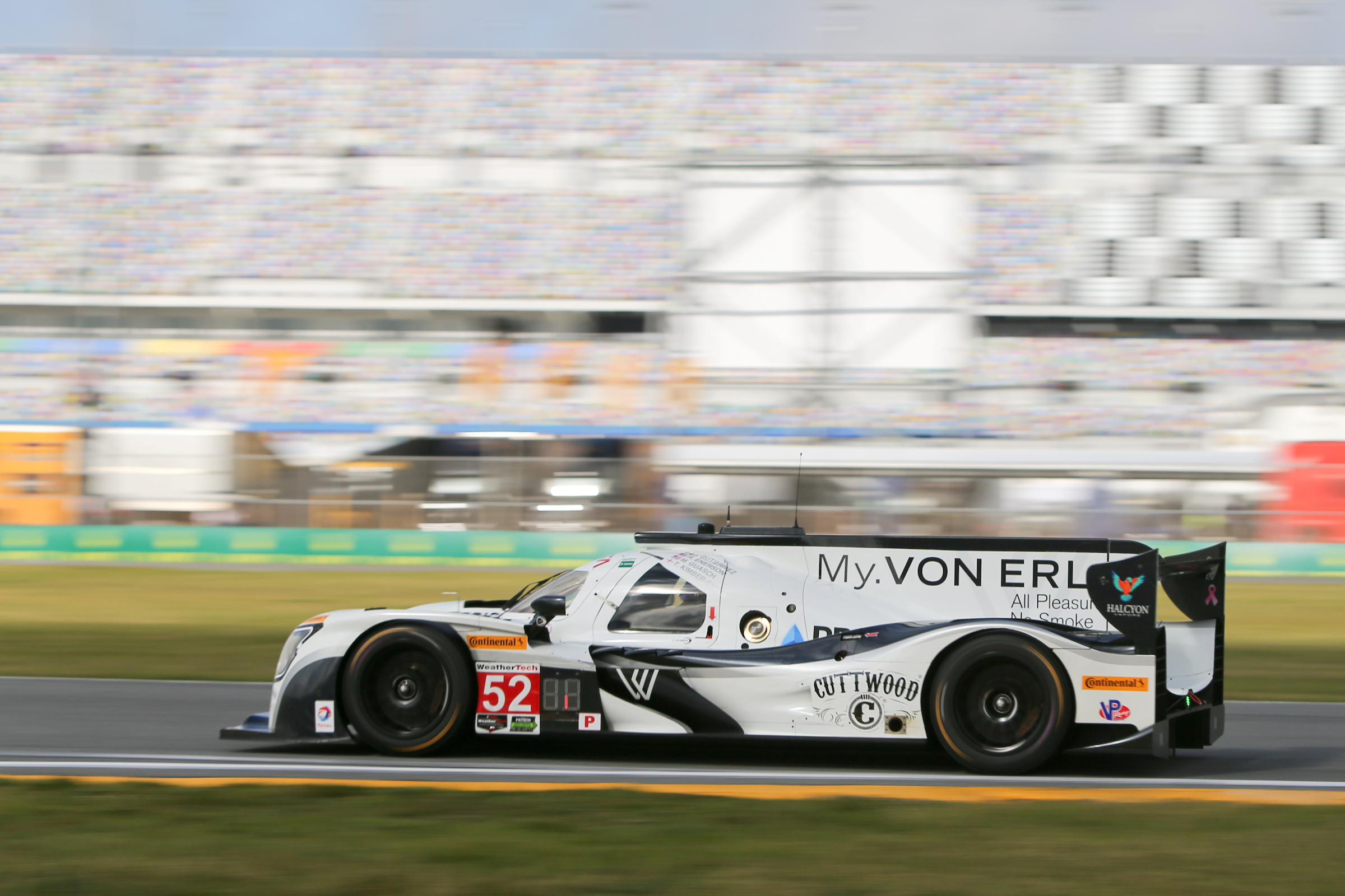 AQ1Q0759_rolex24_170126.jpg