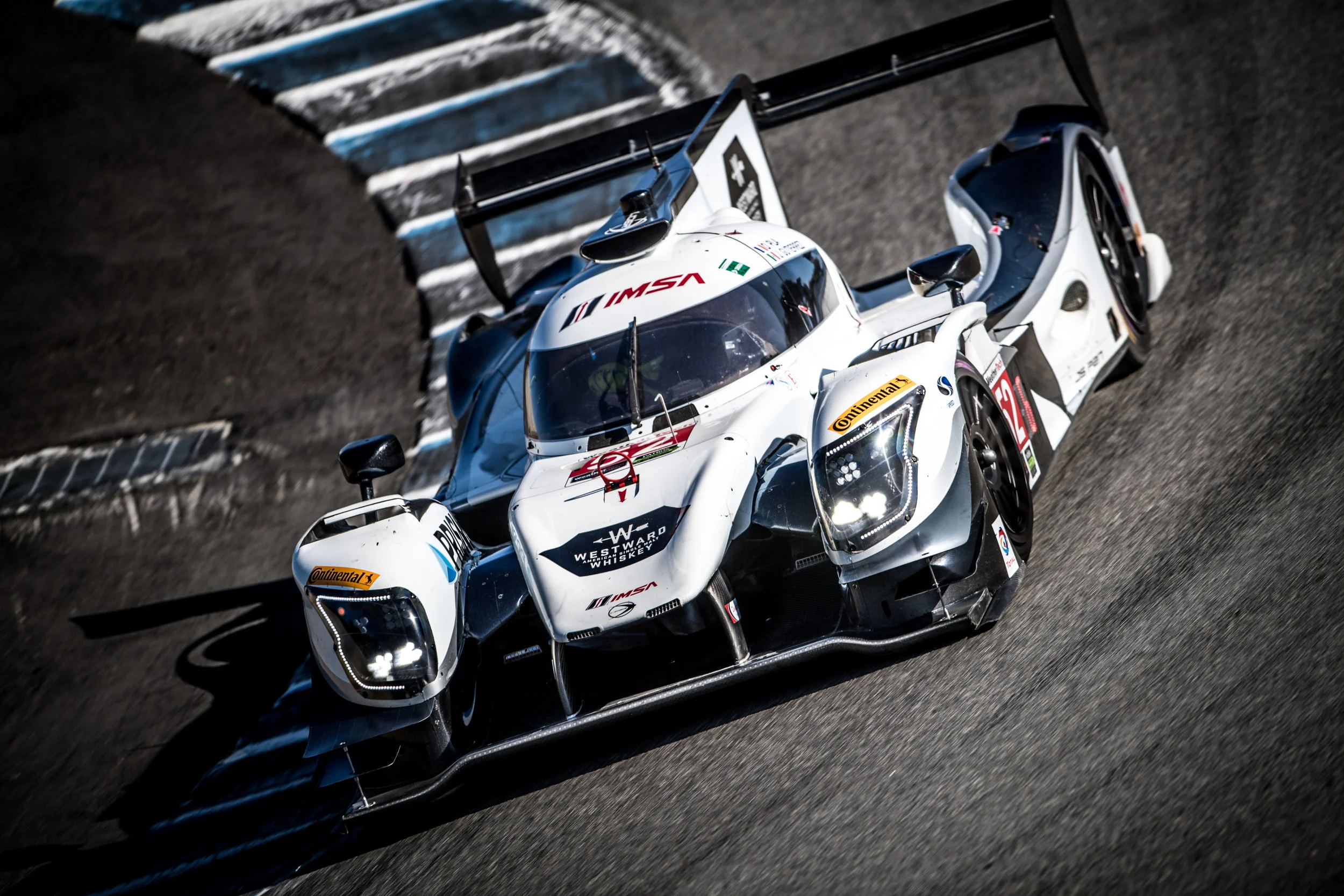 SpeedGroup_9.IMSA_josemariodias02010.jpg