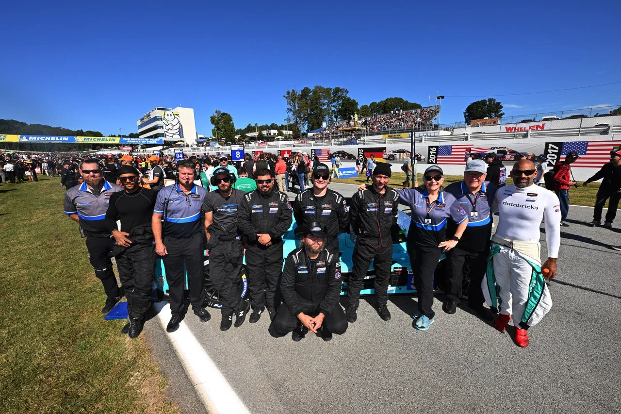 Monday squad. Can’t go wrong with this crew. 🩵
#Go52 #PR1Motorsports #EnduranceRacing #IMSA