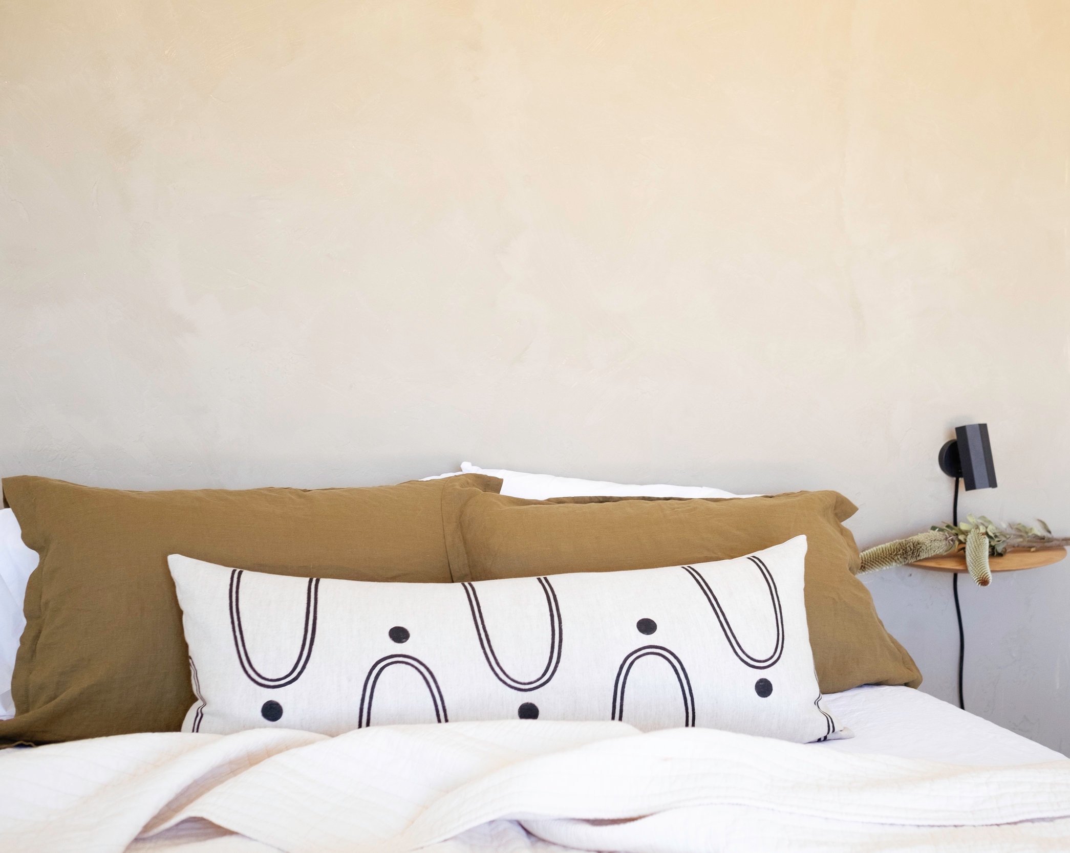LUMBAR+PILLOW-LR.jpg