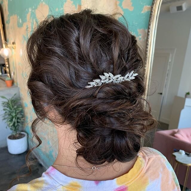 ✨TRIAL APPOINTMENTS✨
&bull;What is a trial appointment? A practice appointment to work thru the details of your wedding day look. 👰🏼 &bull;
&bull;
&bull;Why do we recommend a trial appointment? Sometimes it can be hard to vocalize exactly what you&
