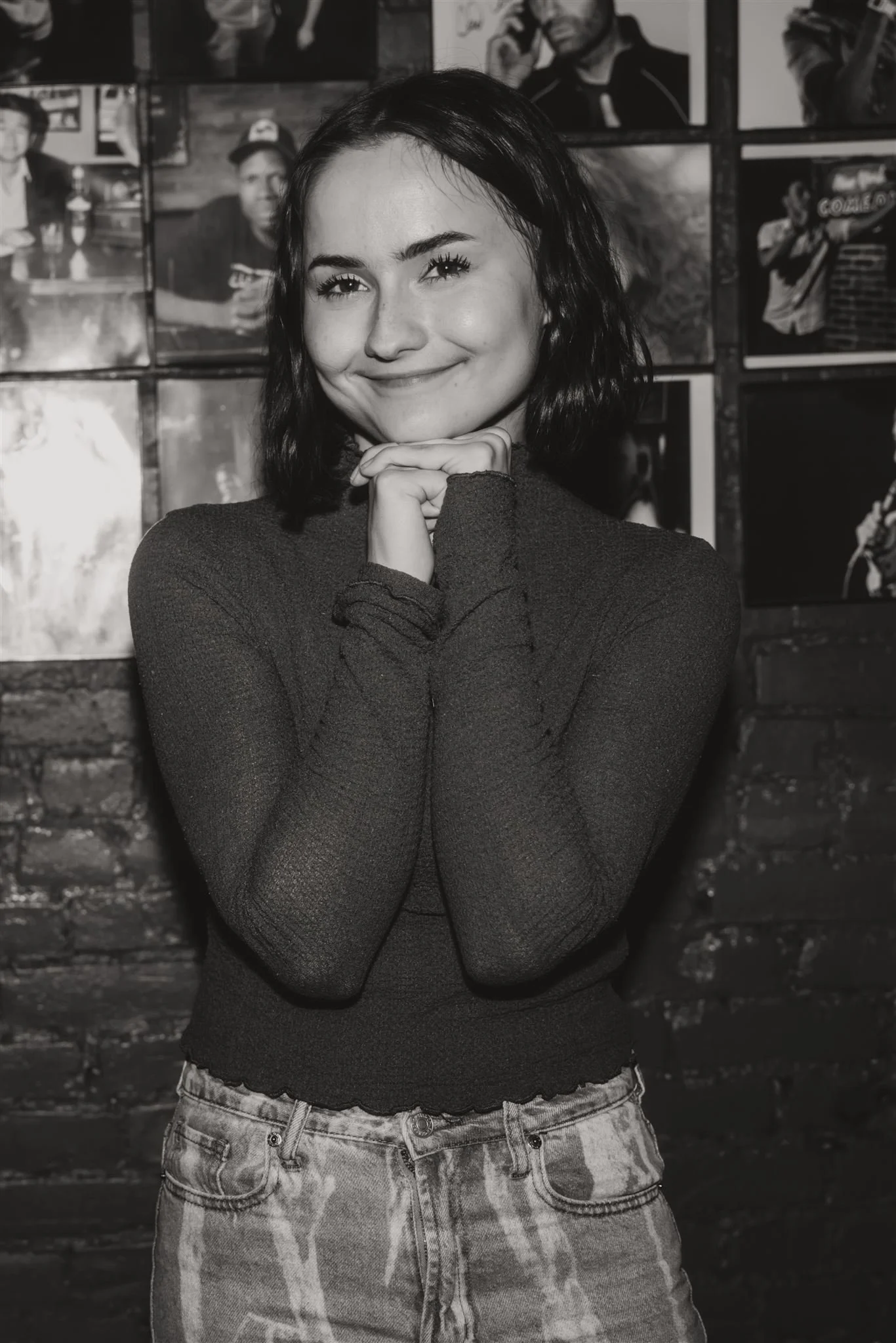  Gena is a Syrian-Mexican-American comedian and writer based in Los Angeles.  She’s currently a regular at the Hollywood Improv, the Westside Comedy Theater, The Crow, and a plethora of indie venues around LA. She co-produces Hilarious Habibis, a nat