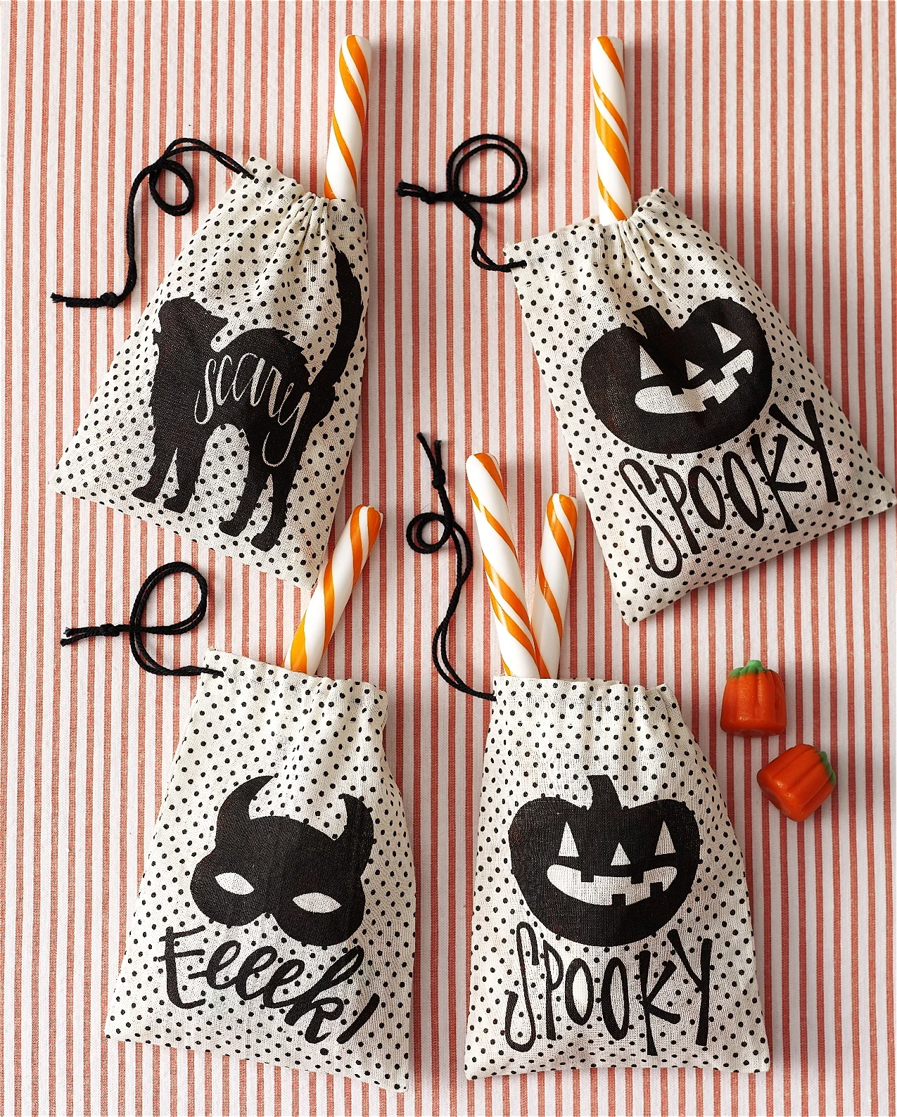AM_BurlapTreatBags_298.jpg