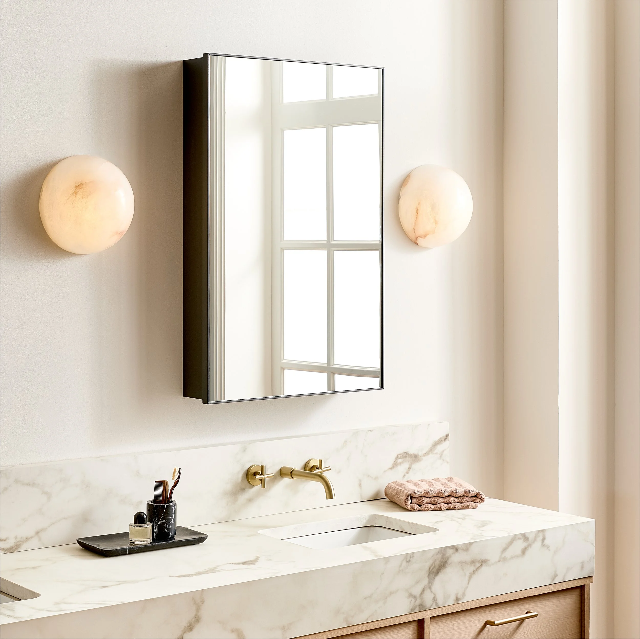 CB2_S25_508_Mirrors_008_v2.jpg