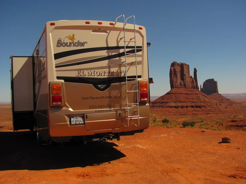 Monument-Valley-with-El-Monte-RV.jpg