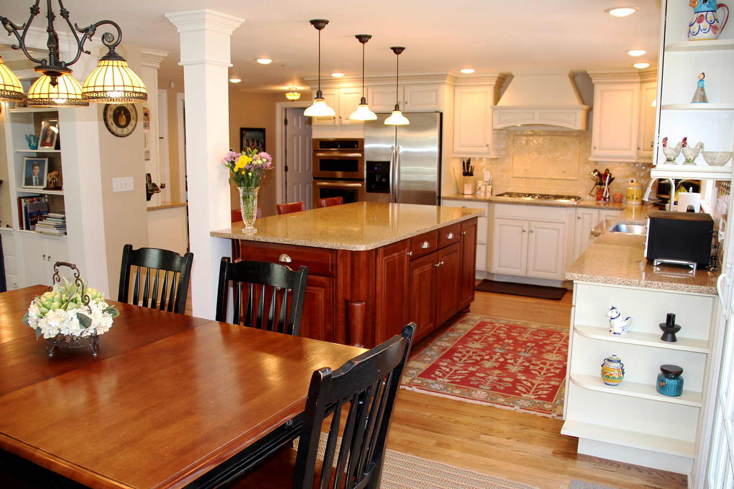 Open concept kitchen and eating area