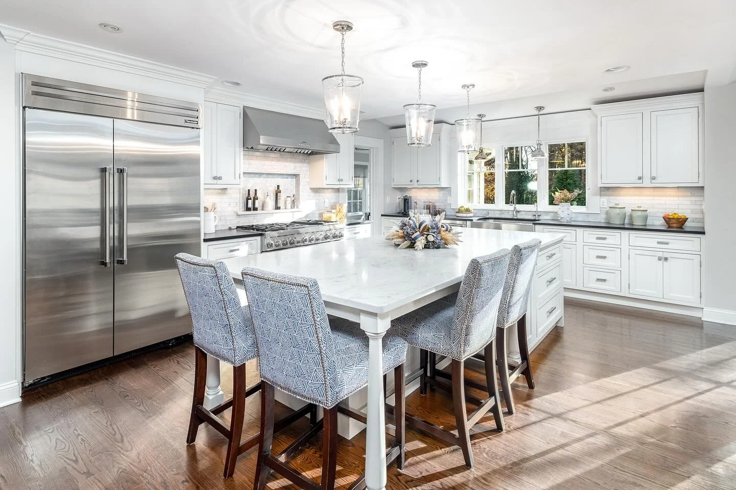 Hosting my last Thanksgiving in this kitchen full of memories, meals, and moments. Grateful for every laugh, every gathering, and every season lived in these walls! 🦃

#thanksgiving #kitchen #designershome #kitchendesign #newjerseydesign