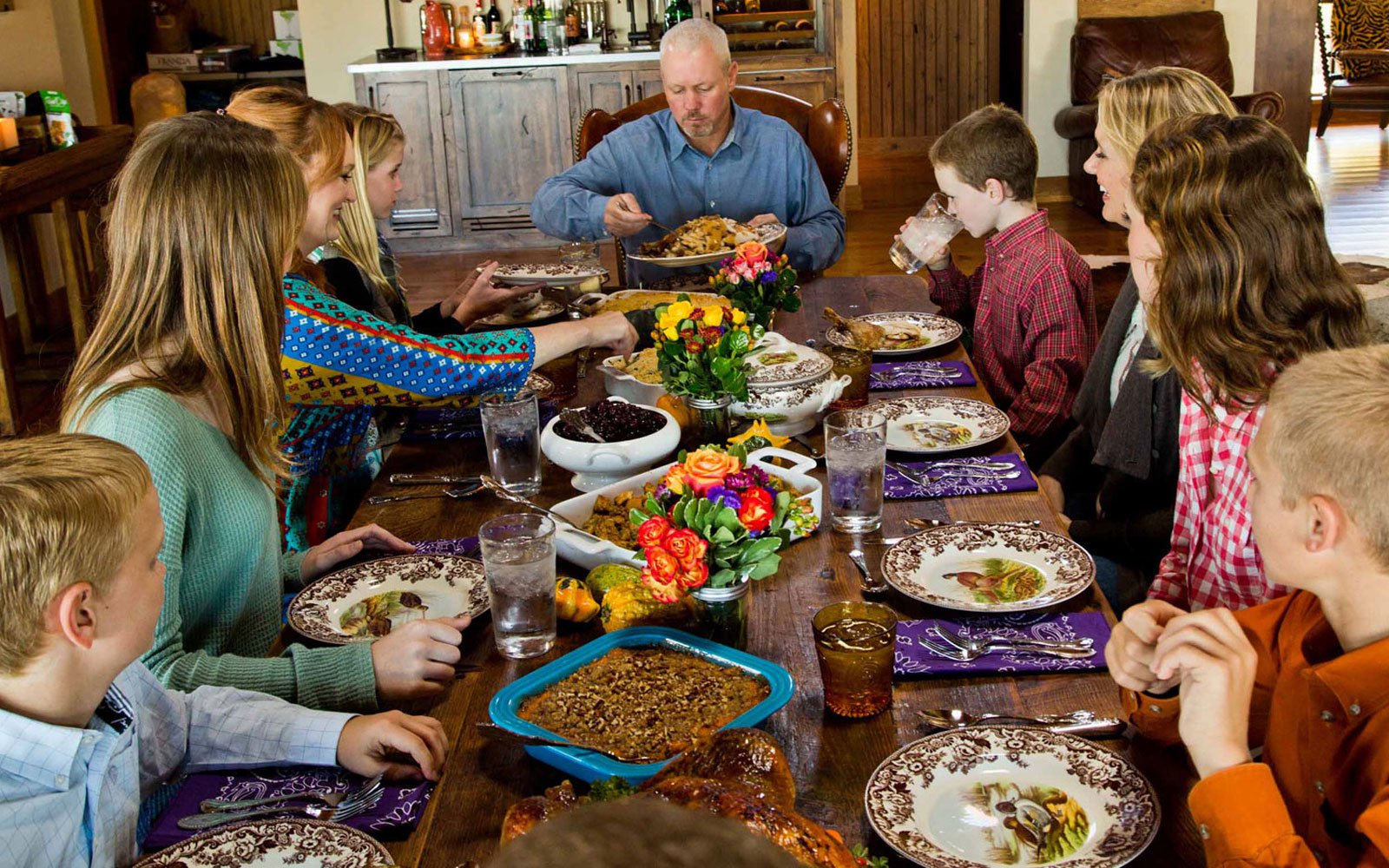 Drummond family at thanksgiving dinner, with "Marlboro Man" at the head of the table. Photo by Peter Frank Edwards for Parade