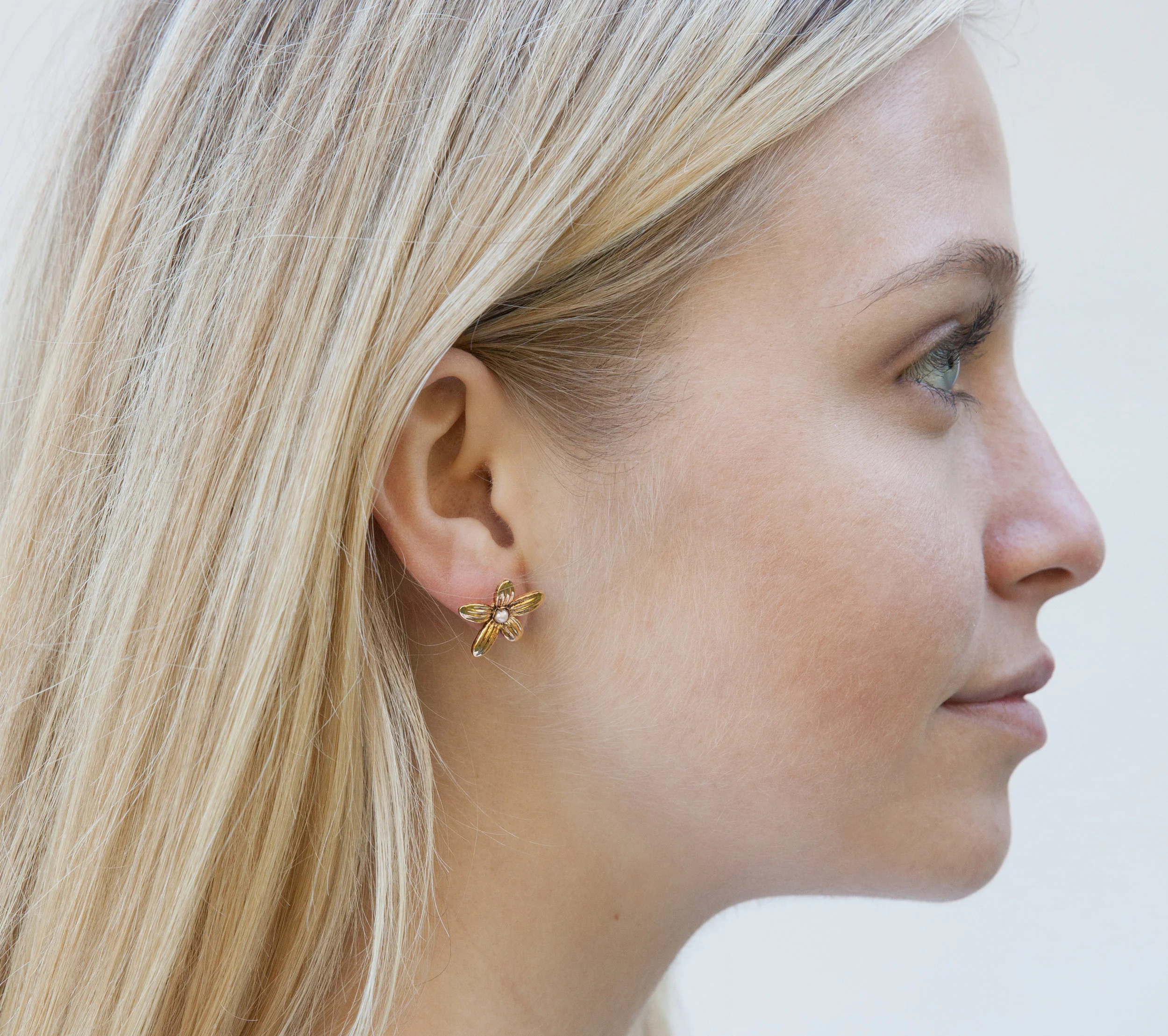 Large Daisy Earrings