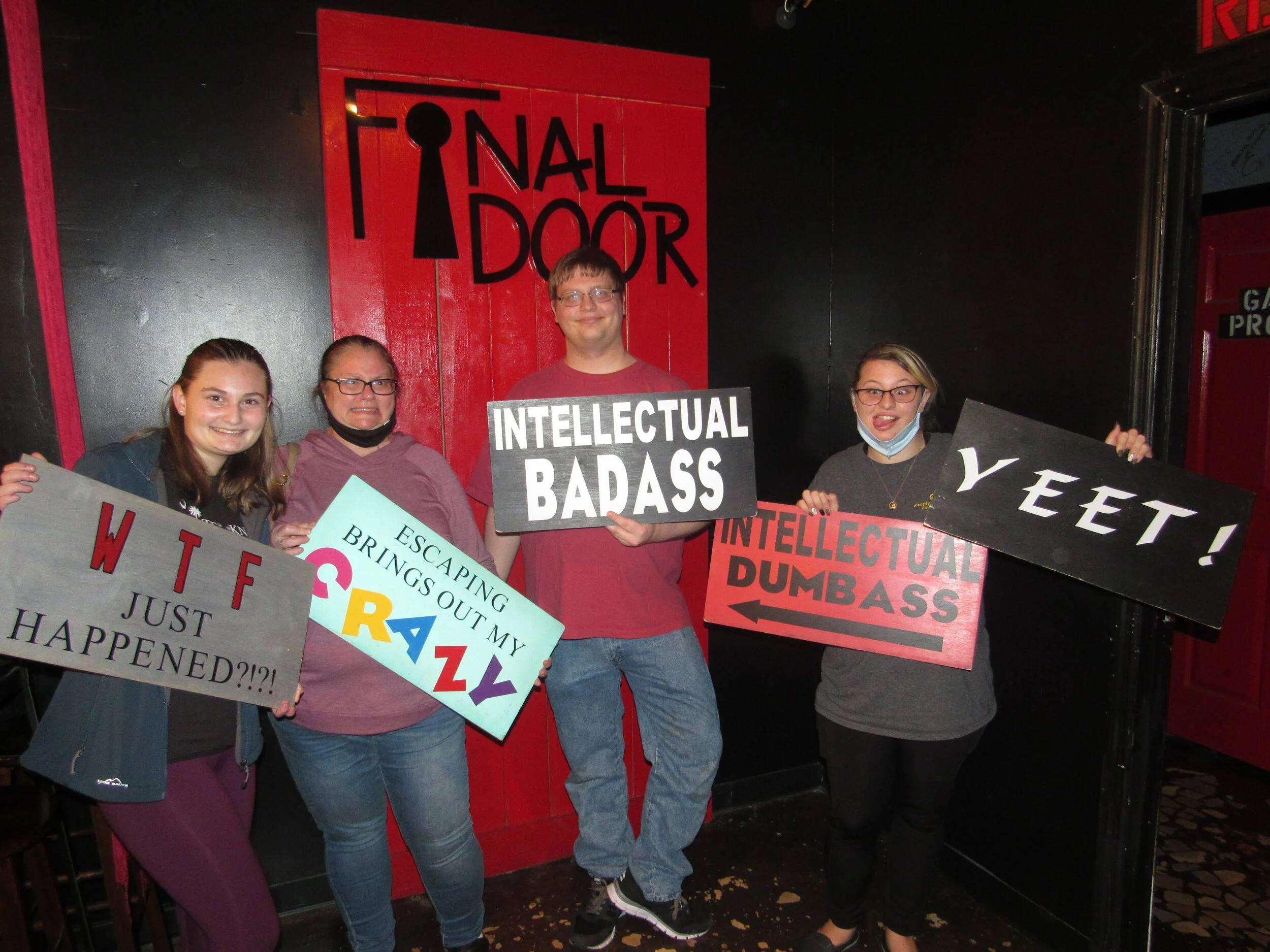 the-final-door-escape-room-columbia-sc-team-photos-03-04-21 (1).JPG