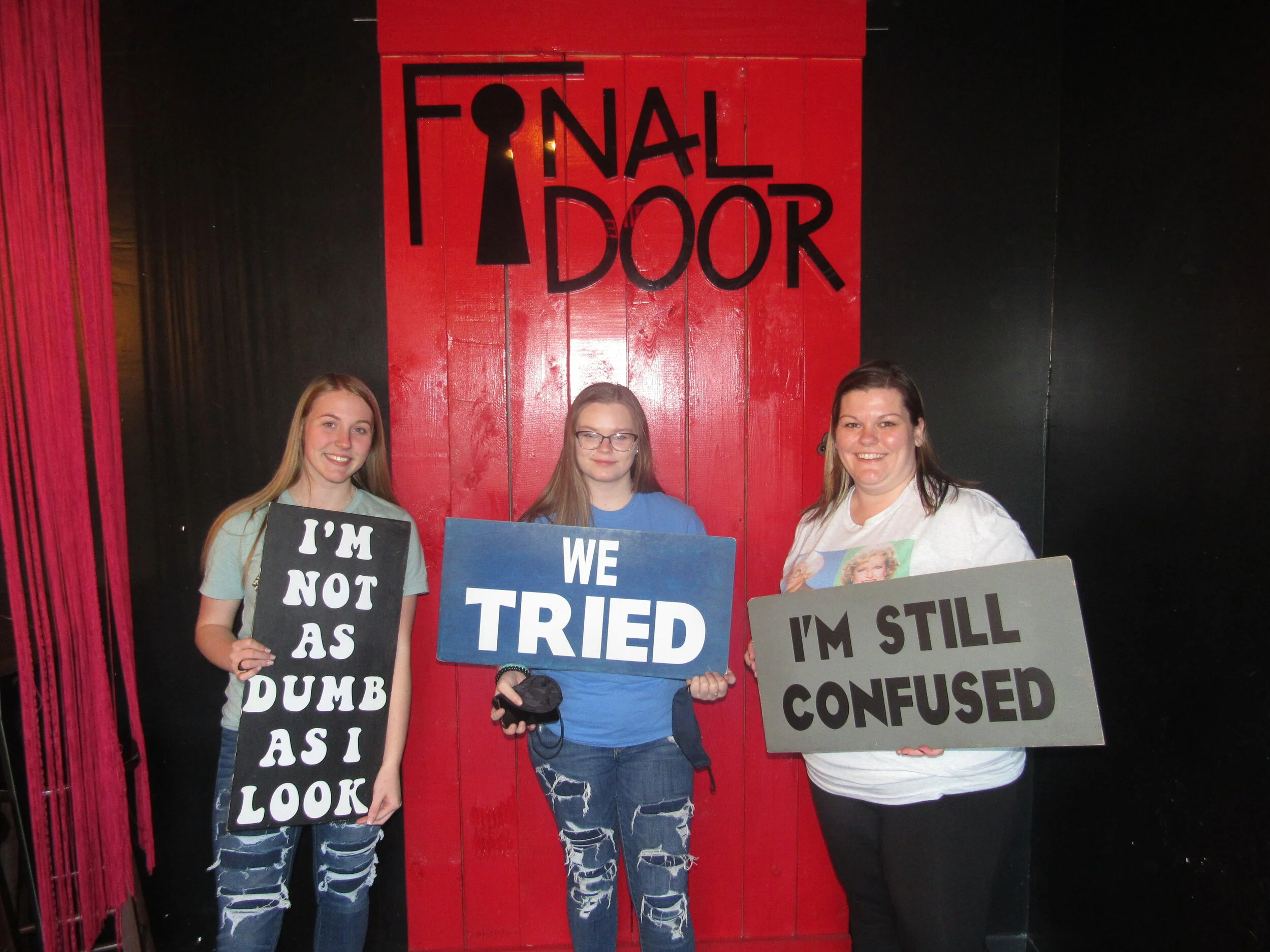 the-final-door-escape-room-columbia-sc-team-photos-03-06-21 (11).JPG