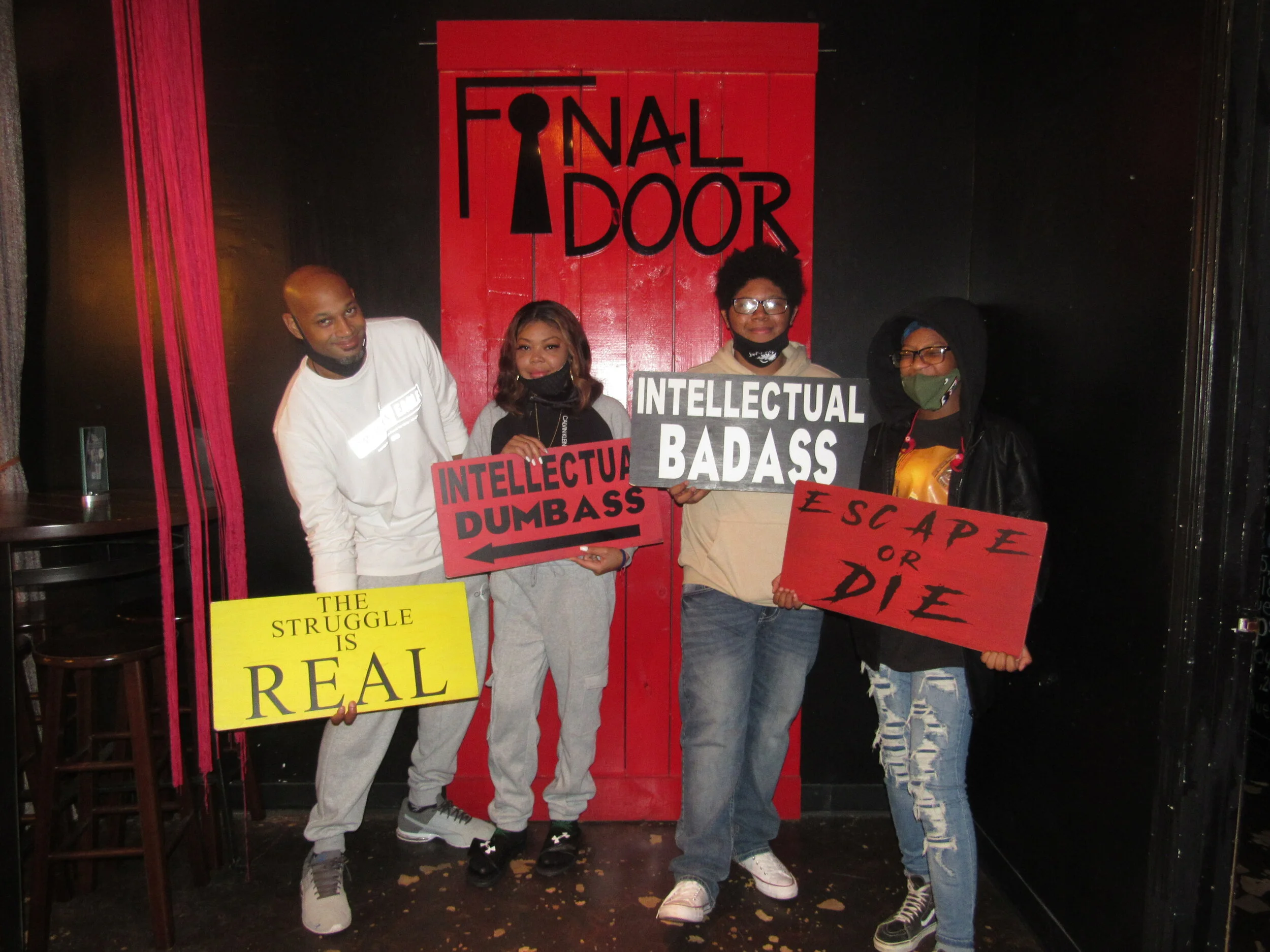 the-final-door-escape-room-columbia-sc-team-photos-04-01-21 (17).JPG