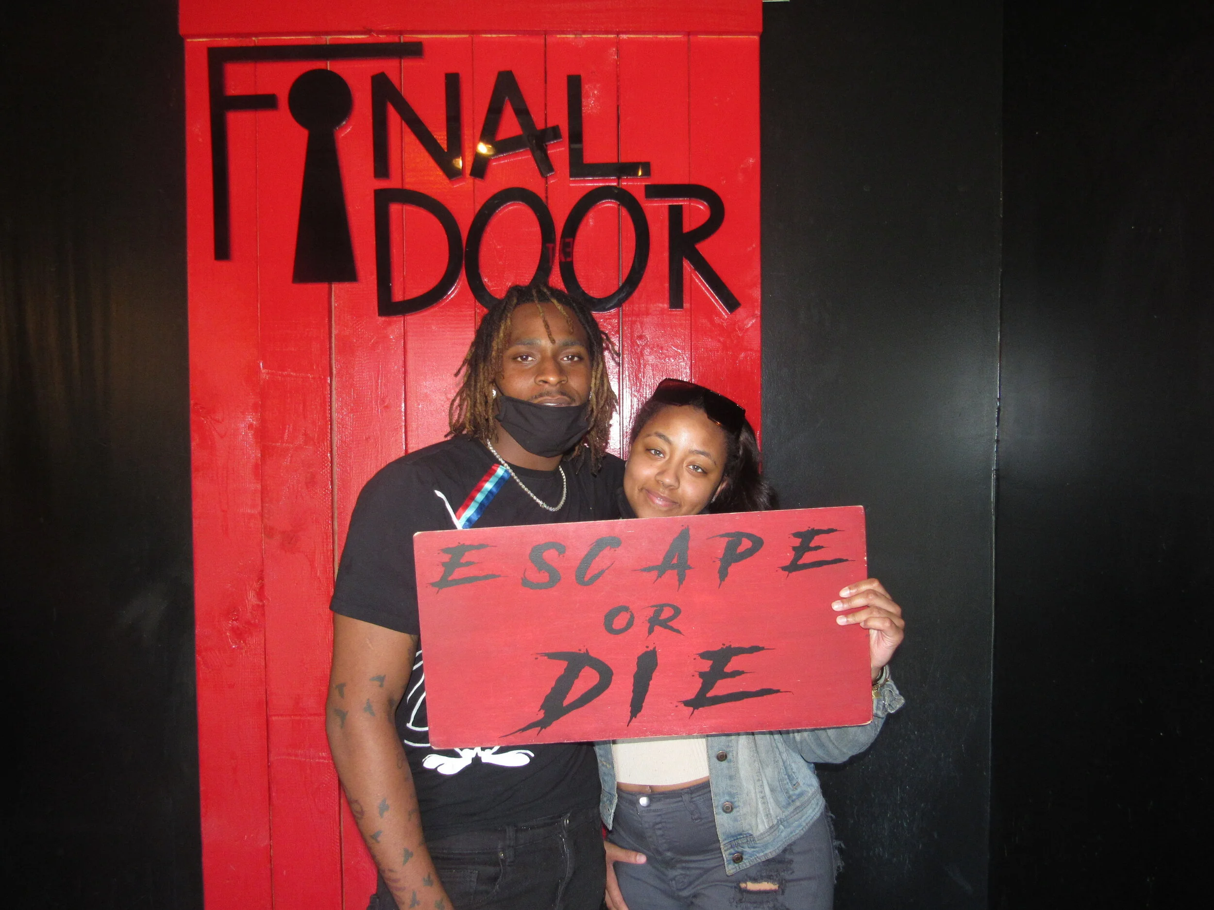 the-final-door-escape-room-columbia-sc-team-photos-04-04-21 (4).JPG