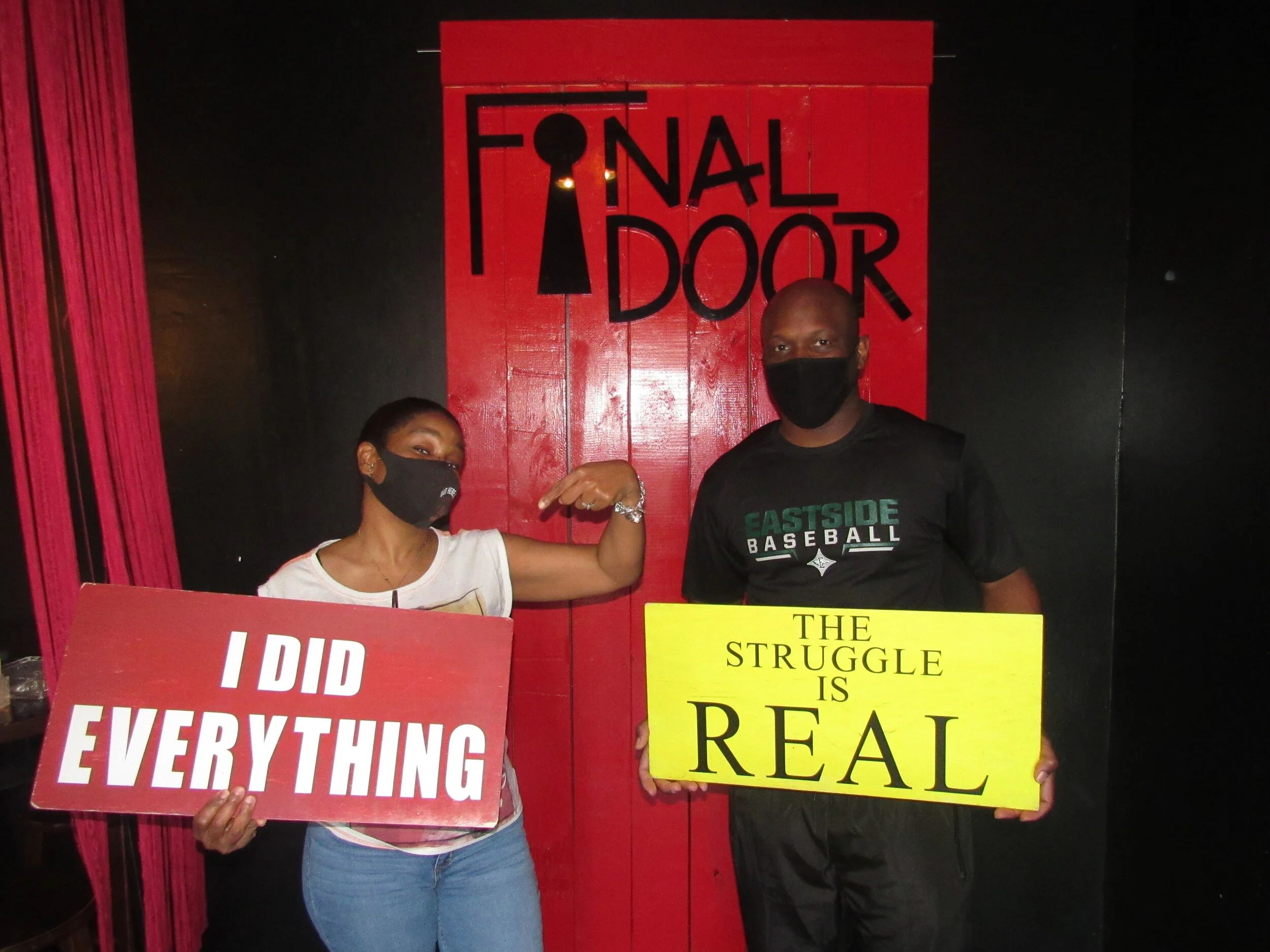 the-final-door-escape-room-columbia-sc-team-photos-04-06-21 (8).JPG