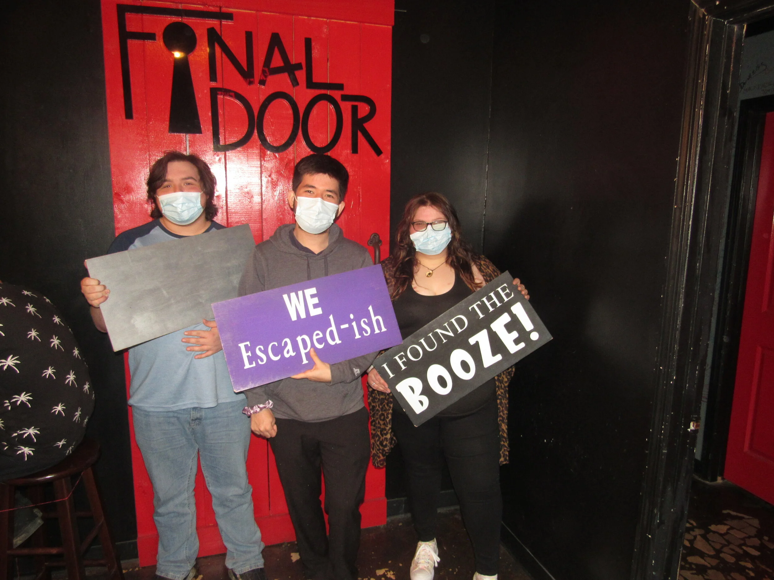 the-final-door-escape-room-columbia-sc-team-photos-04-06-21 (9).JPG