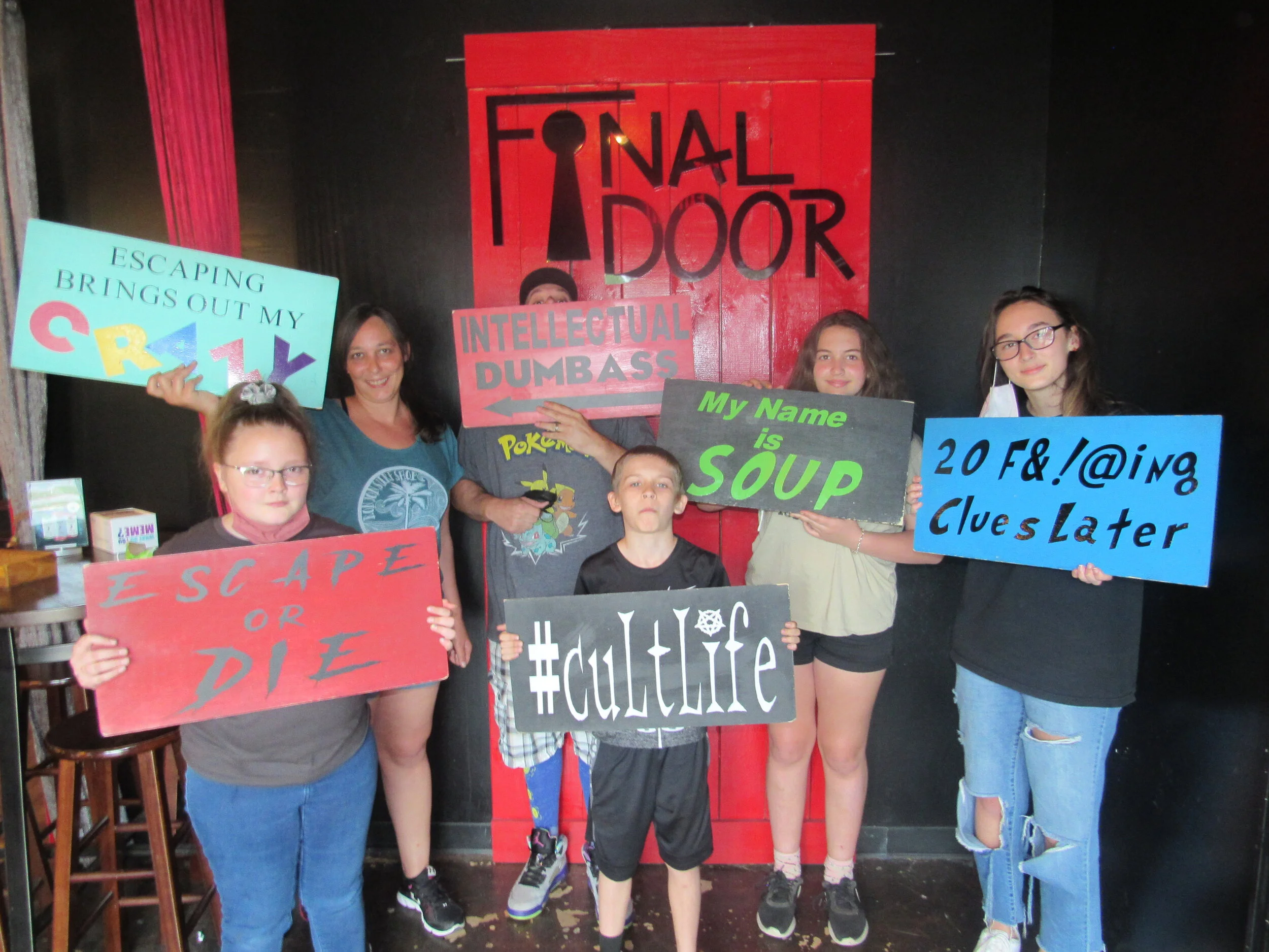 the-final-door-escape-room-columbia-sc-team-photos-04-09-21 (8).JPG