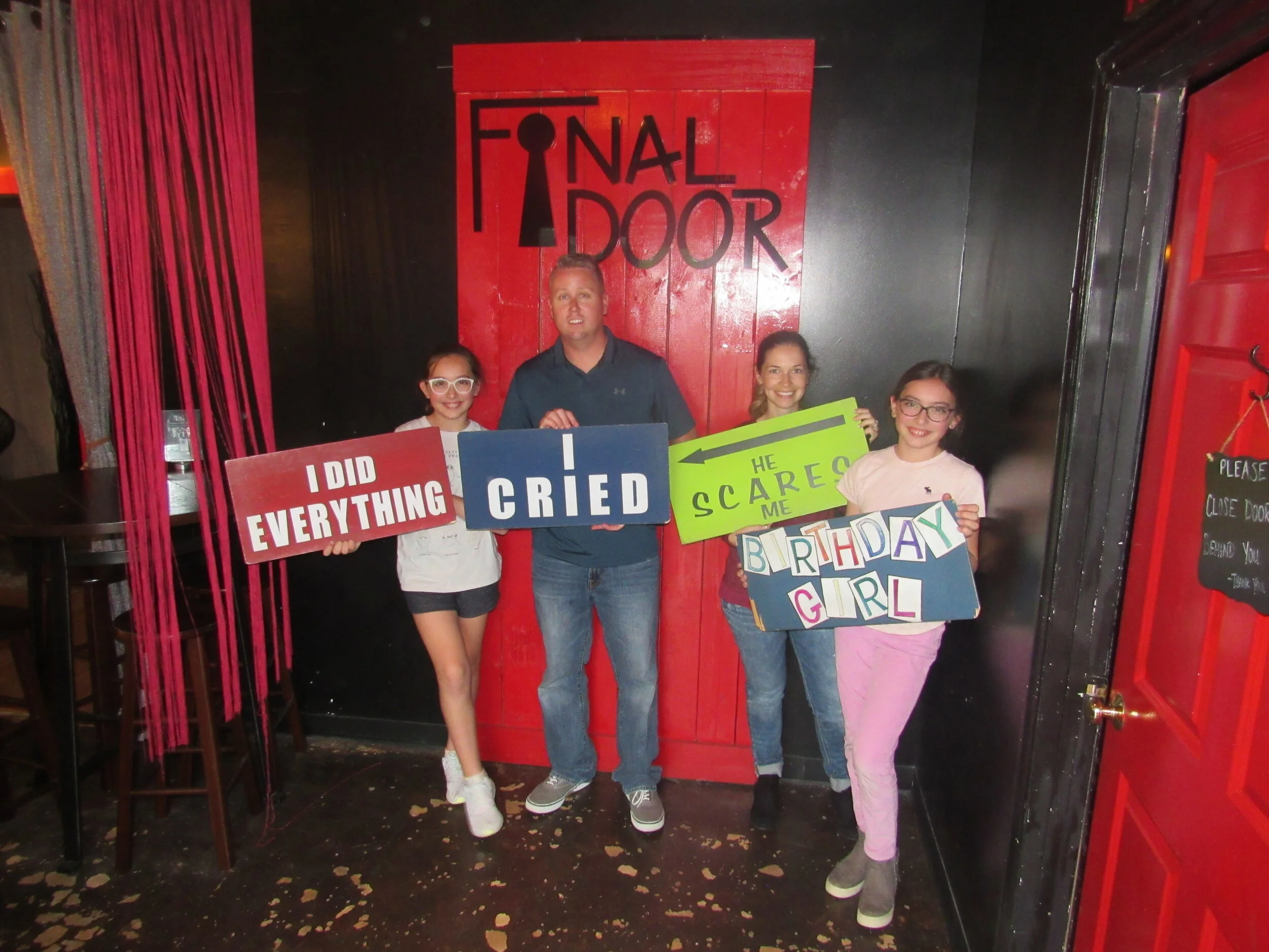 the-final-door-escape-room-columbia-sc-team-photos-04-10-21 (11).JPG
