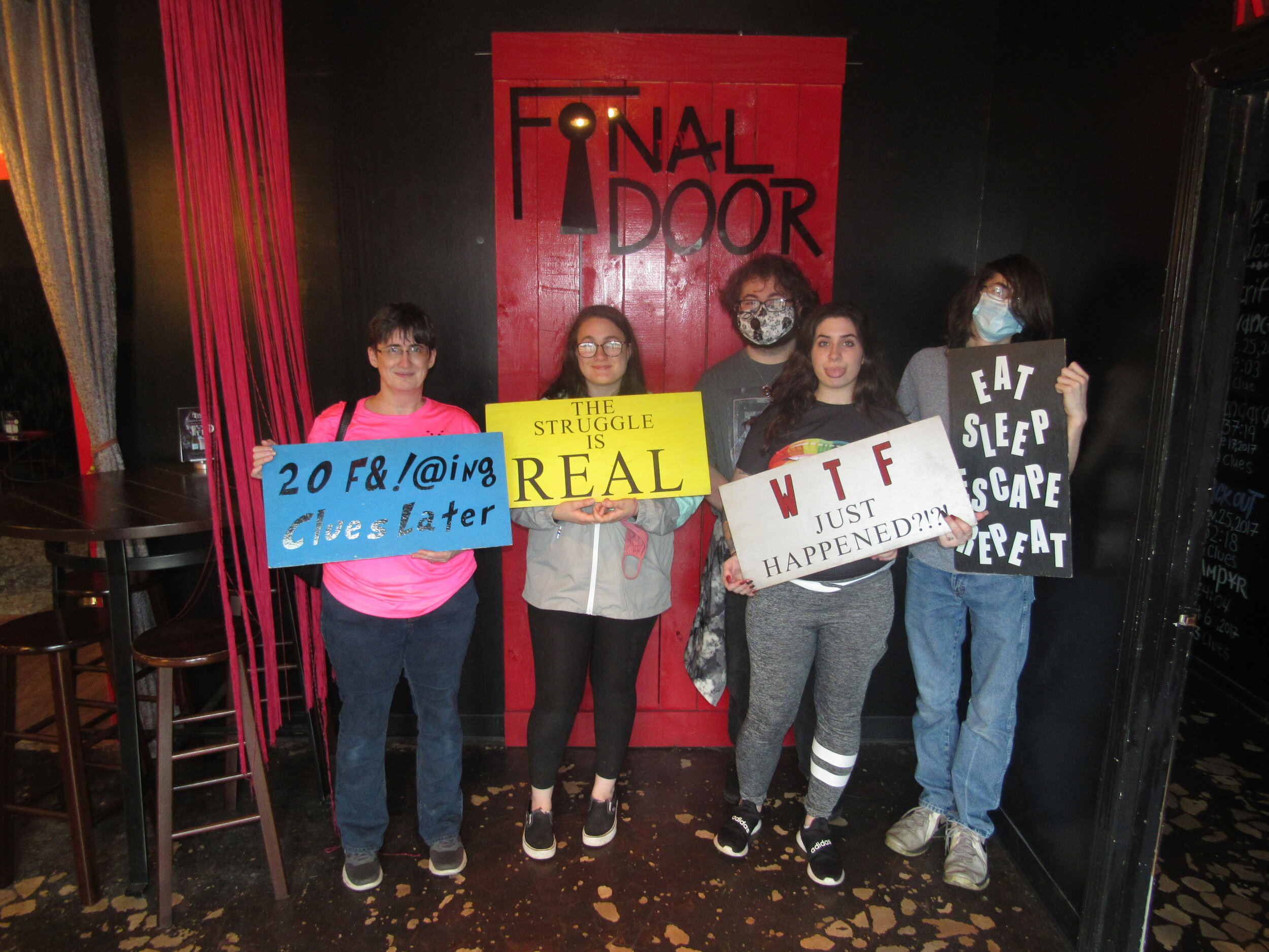 the-final-door-escape-room-columbia-sc-team-photos-04-10-21 (13).JPG