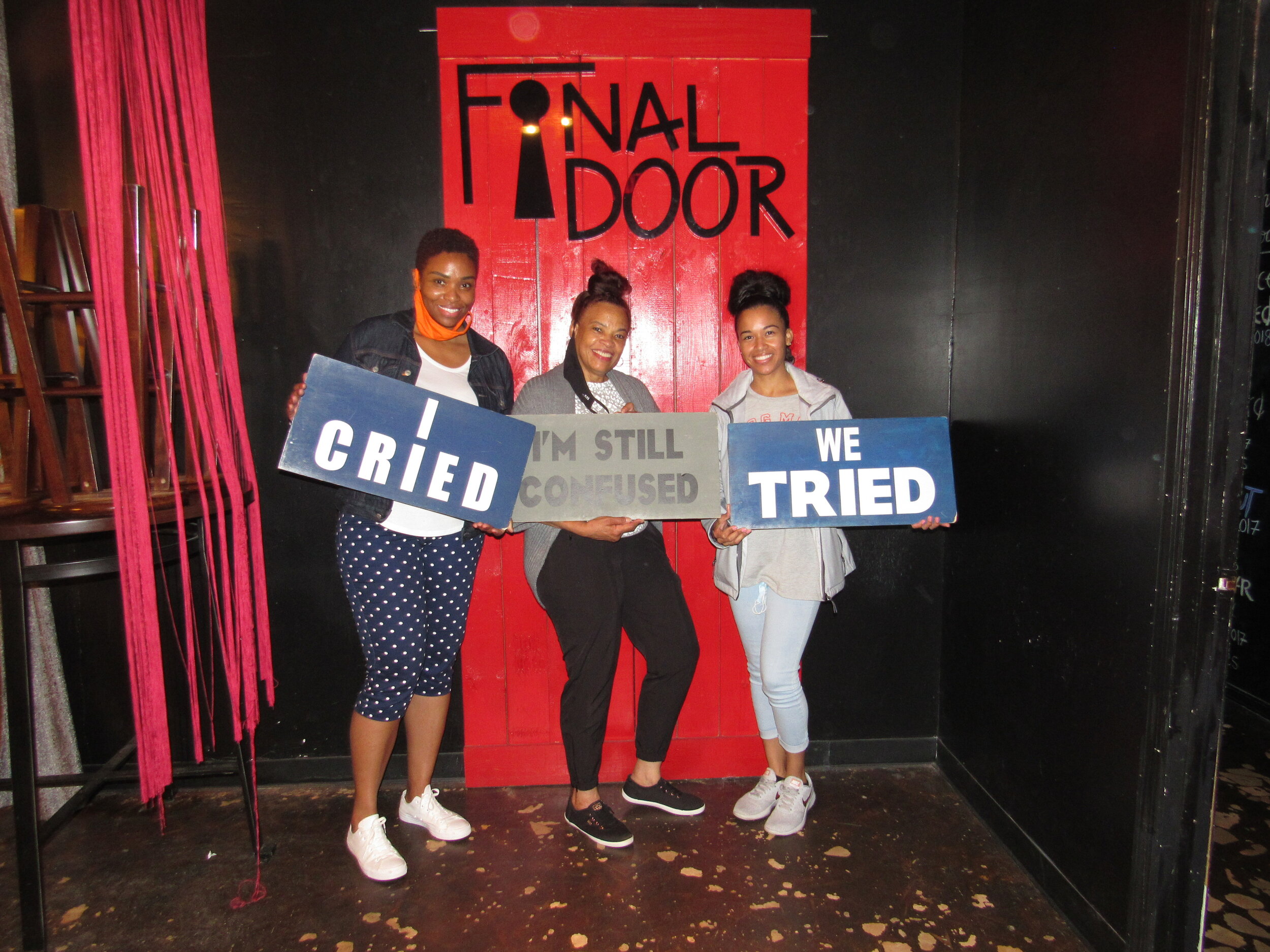 the-final-door-escape-room-columbia-sc-team-photos-04-10-21 (32).JPG