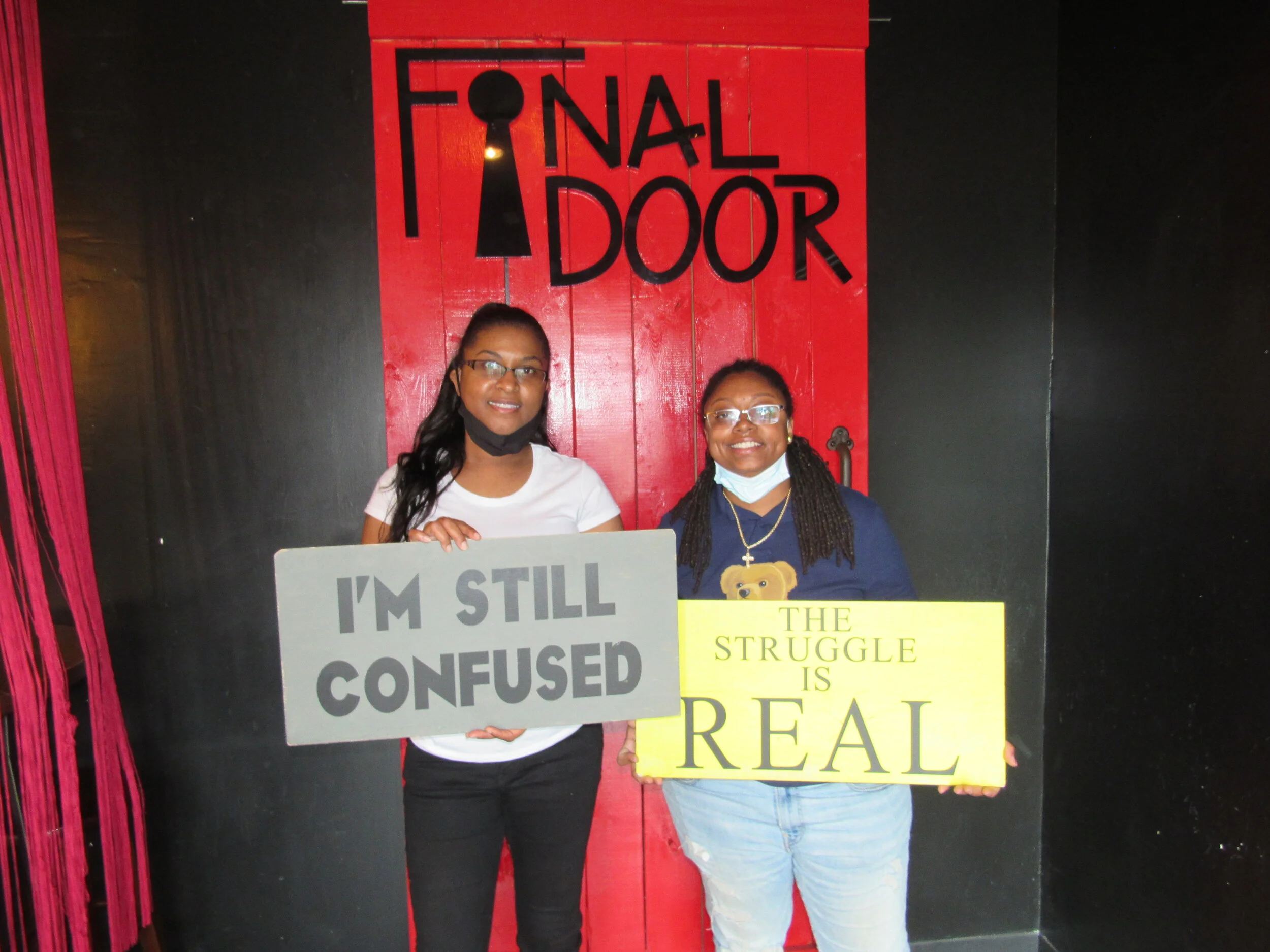 the-final-door-escape-room-columbia-sc-team-photos-04-11-21 (4).JPG