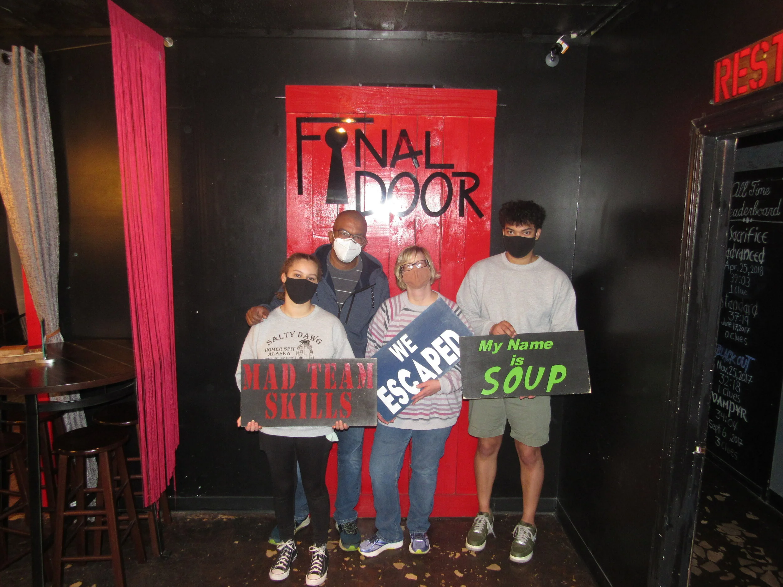 the-final-door-escape-room-columbia-sc-team-photos-04-24-21 (3).JPG