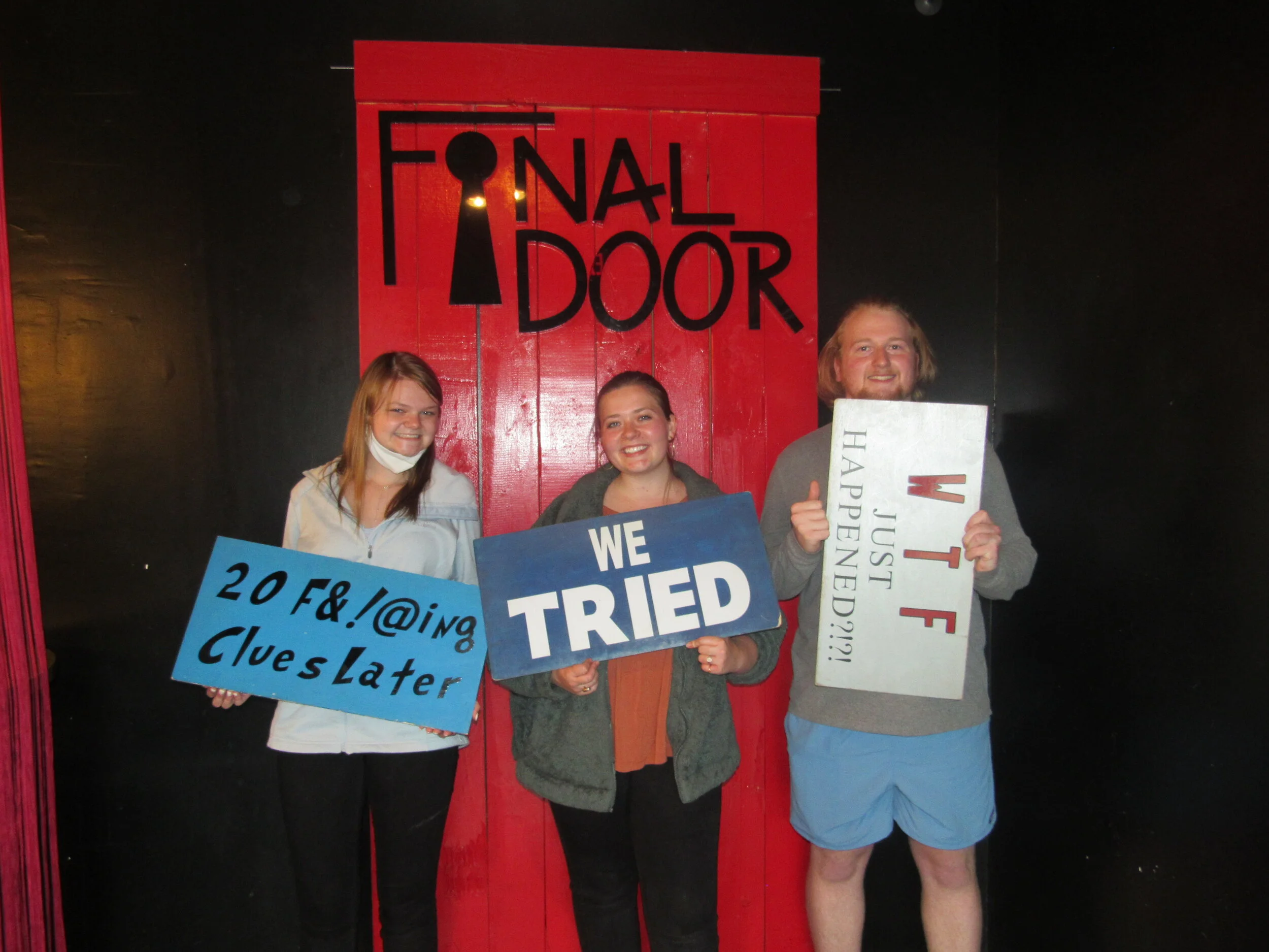 the-final-door-escape-room-columbia-sc-team-photos-04-24-21 (12).JPG