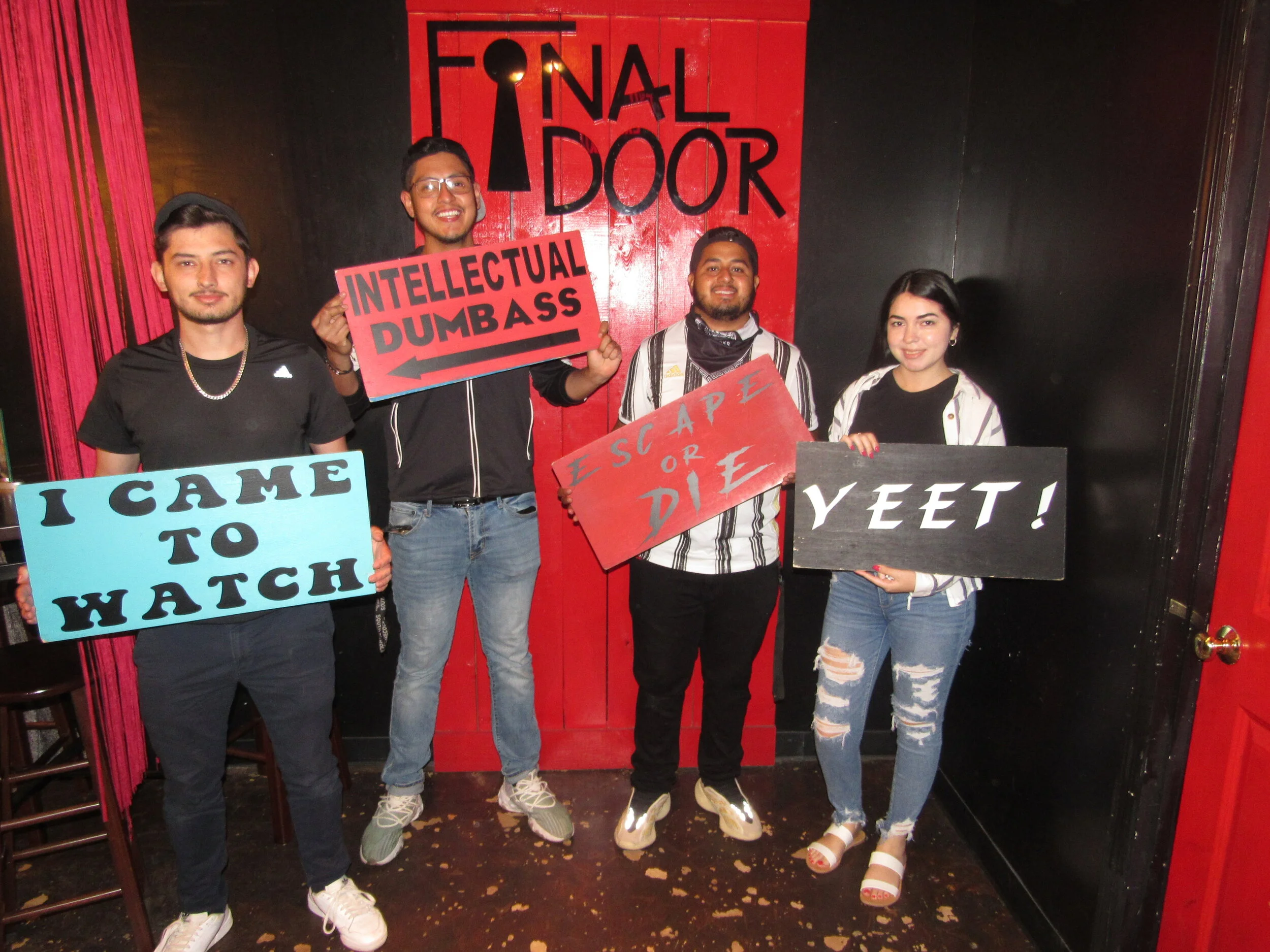 the-final-door-escape-room-columbia-sc-team-photos-05-01-21 (16).JPG