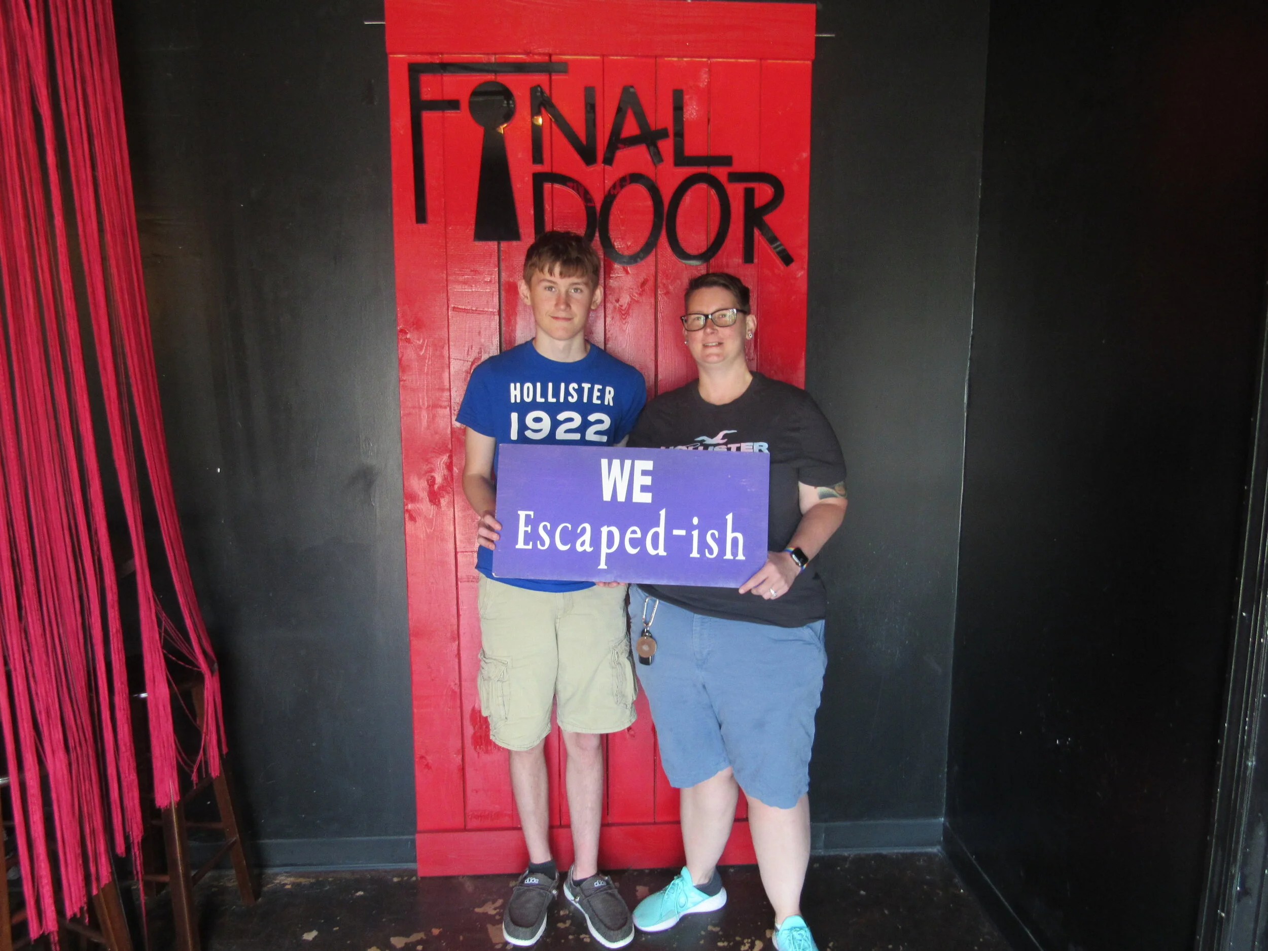 the-final-door-escape-room-columbia-sc-team-photos-06-01-21 (1).JPG