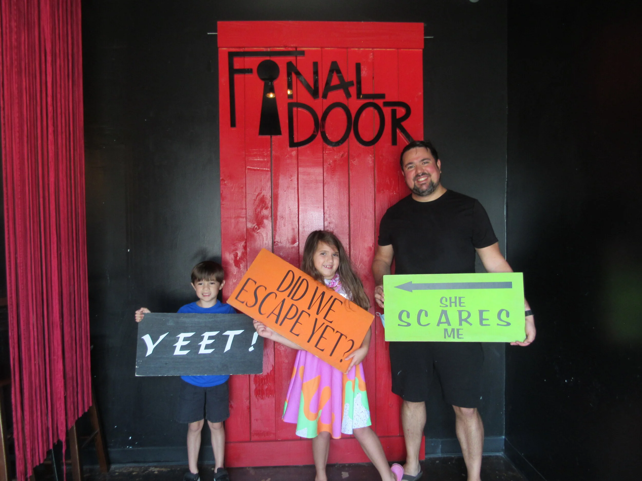 the-final-door-escape-room-columbia-sc-team-photos-07-05-21 (4).JPG