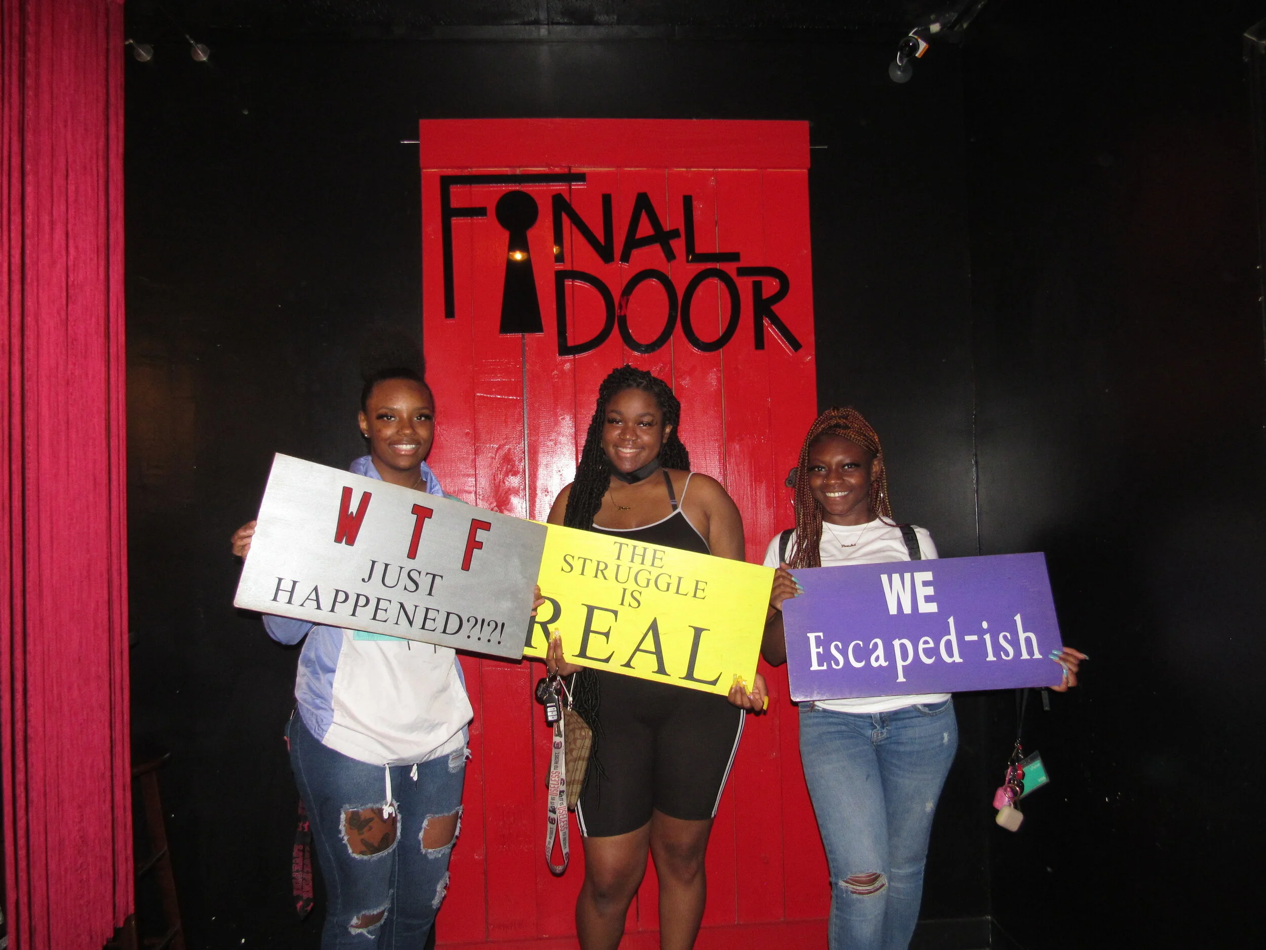 the-final-door-escape-room-columbia-sc-team-photos-07-10-21 (2).JPG
