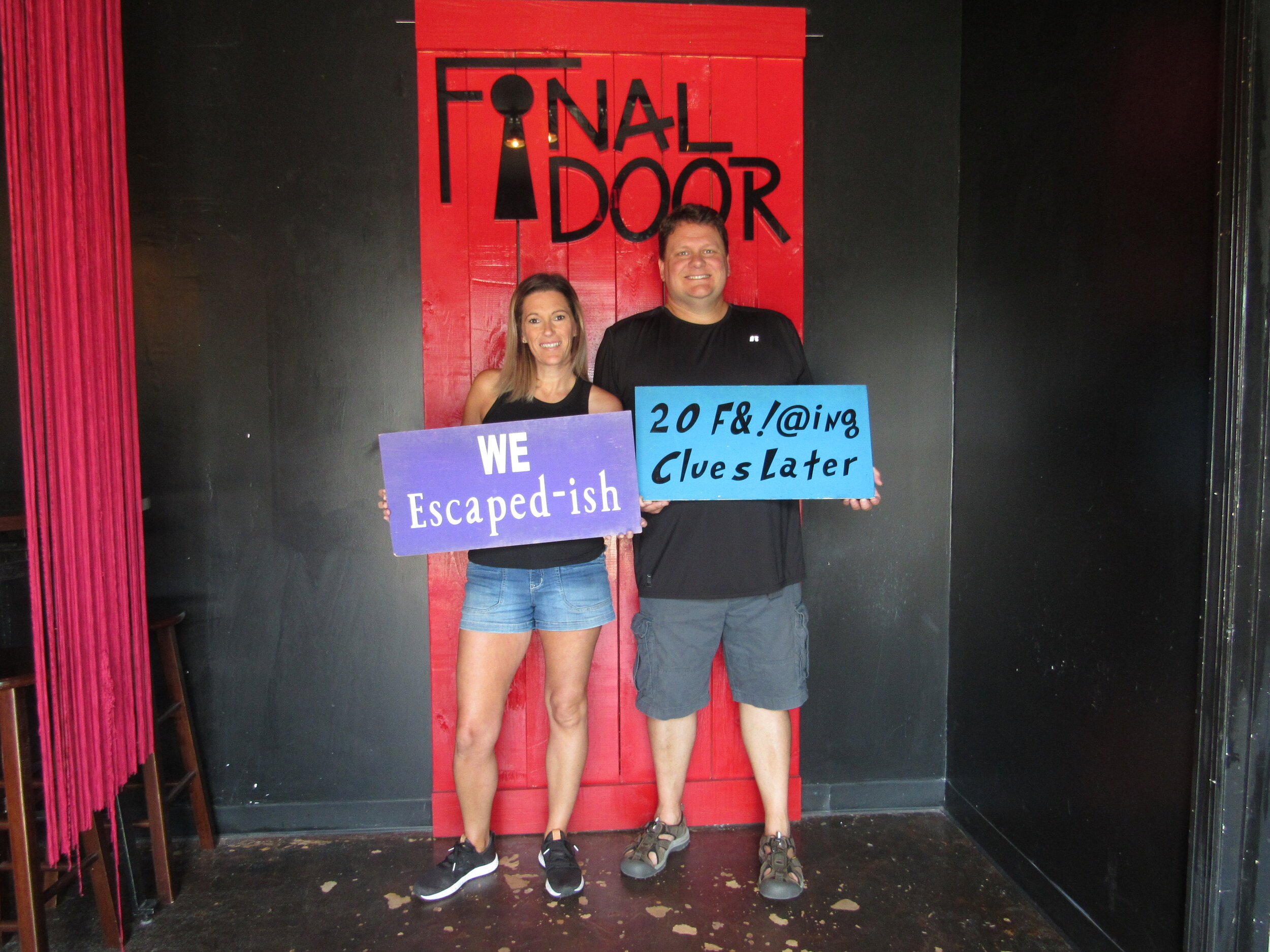 the-final-door-escape-room-columbia-sc-team-photos-07-10-21 (3).JPG