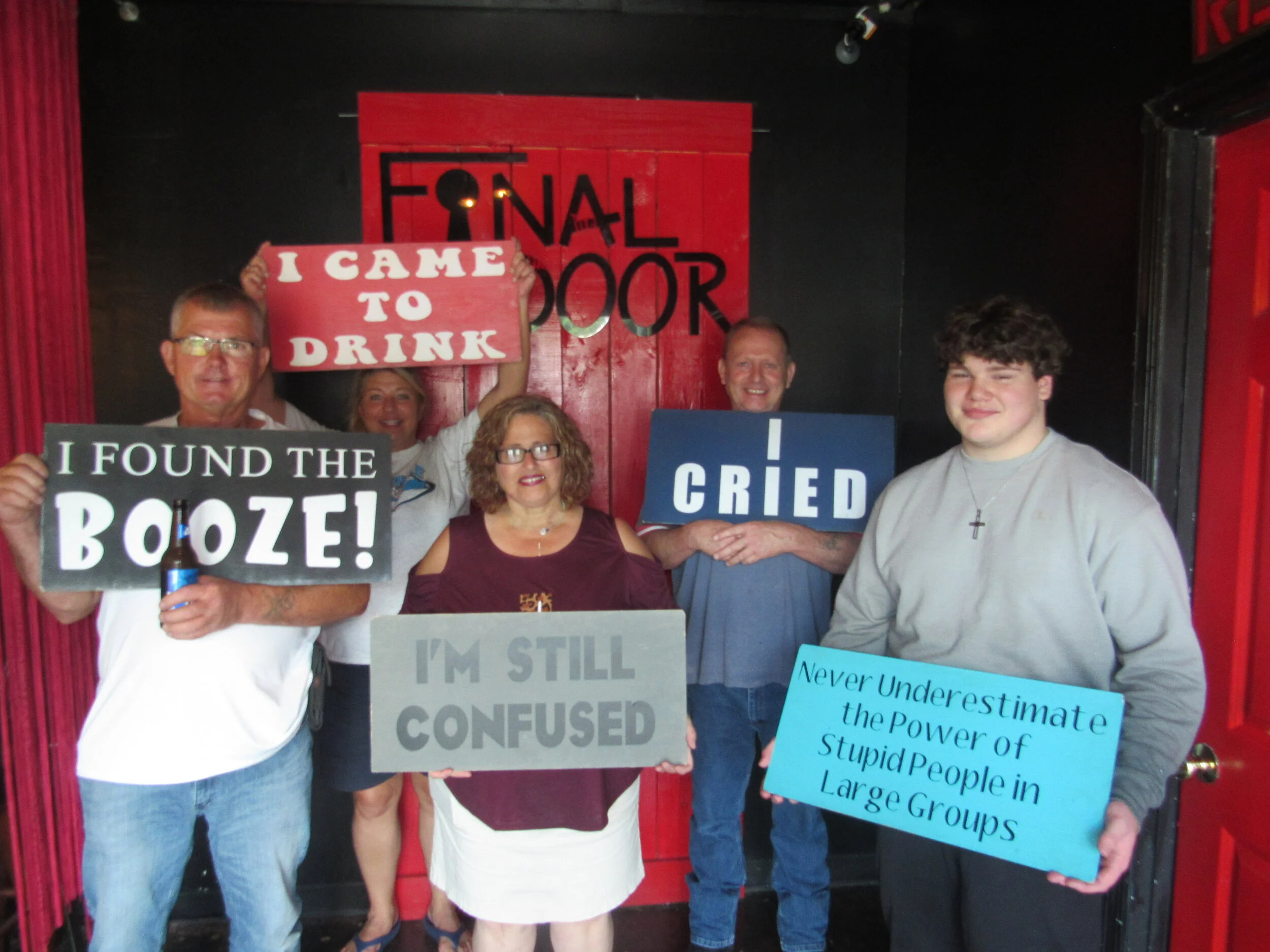 the-final-door-escape-room-columbia-sc-team-photos-07-12-21 (1).JPG