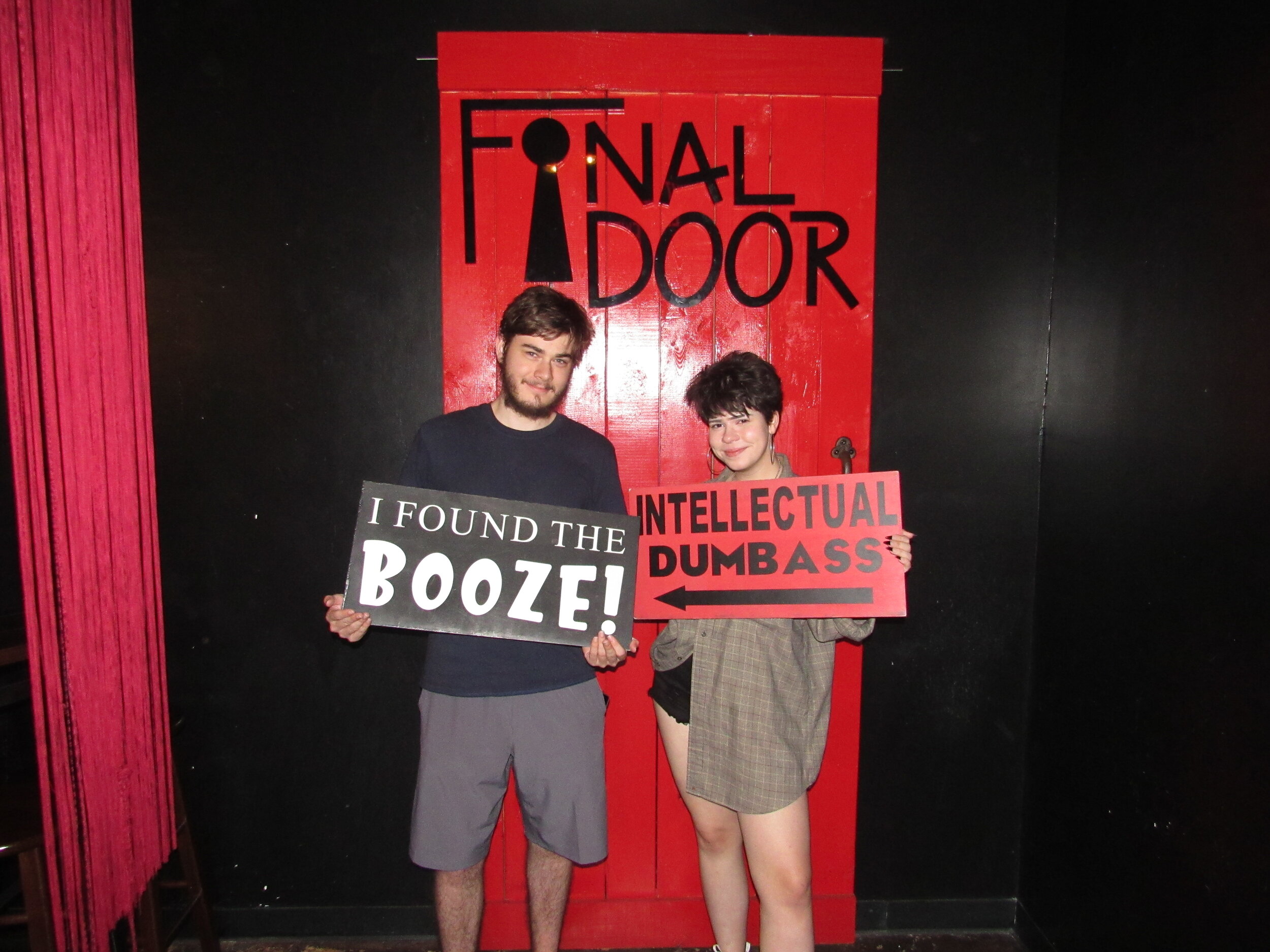 the-final-door-escape-room-columbia-sc-team-photos-07-14-21 (15).JPG