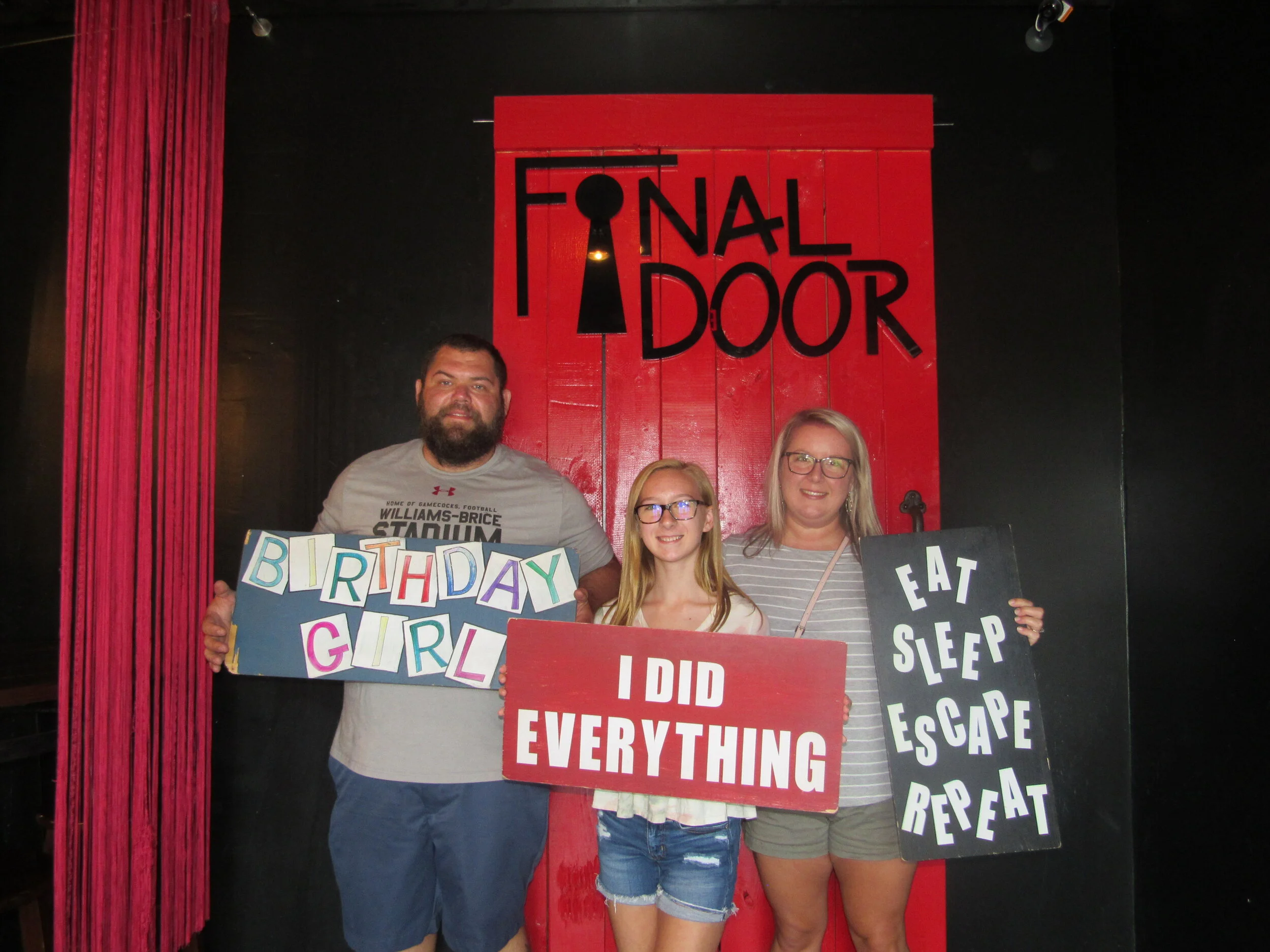 the-final-door-escape-room-columbia-sc-team-photos-07-18-21 (21).JPG