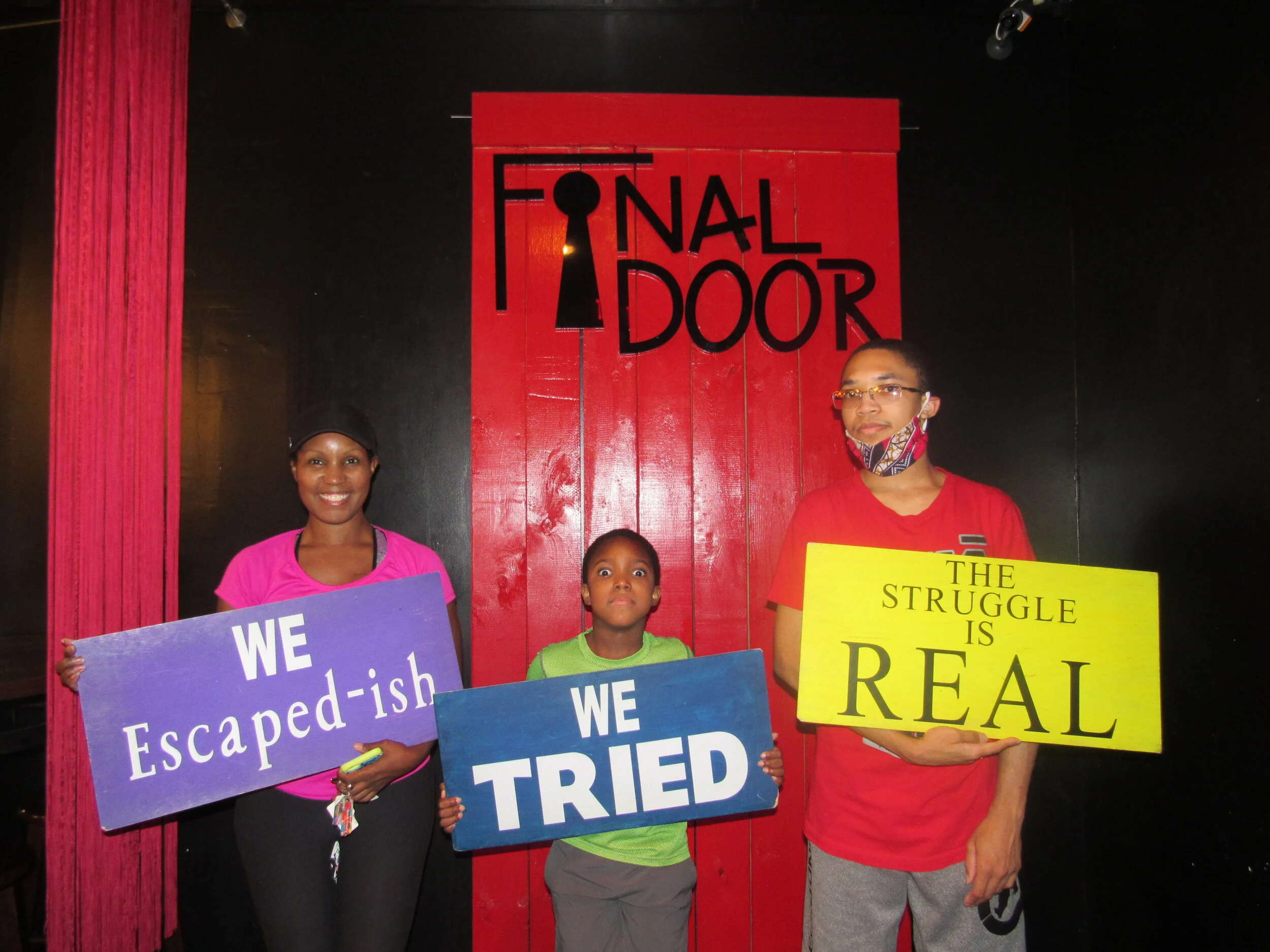 the-final-door-escape-room-columbia-sc-team-photos-07-18-21 (27).JPG