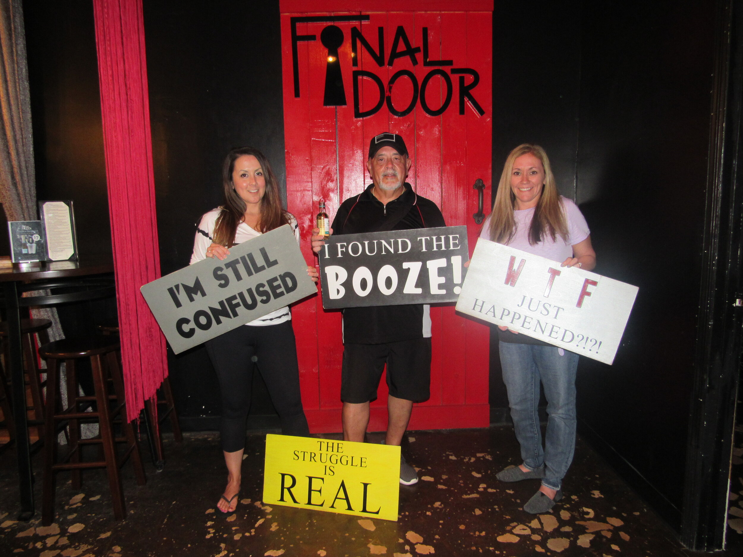 the-final-door-escape-room-columbia-sc-team-photos-07-18-21 (28).JPG