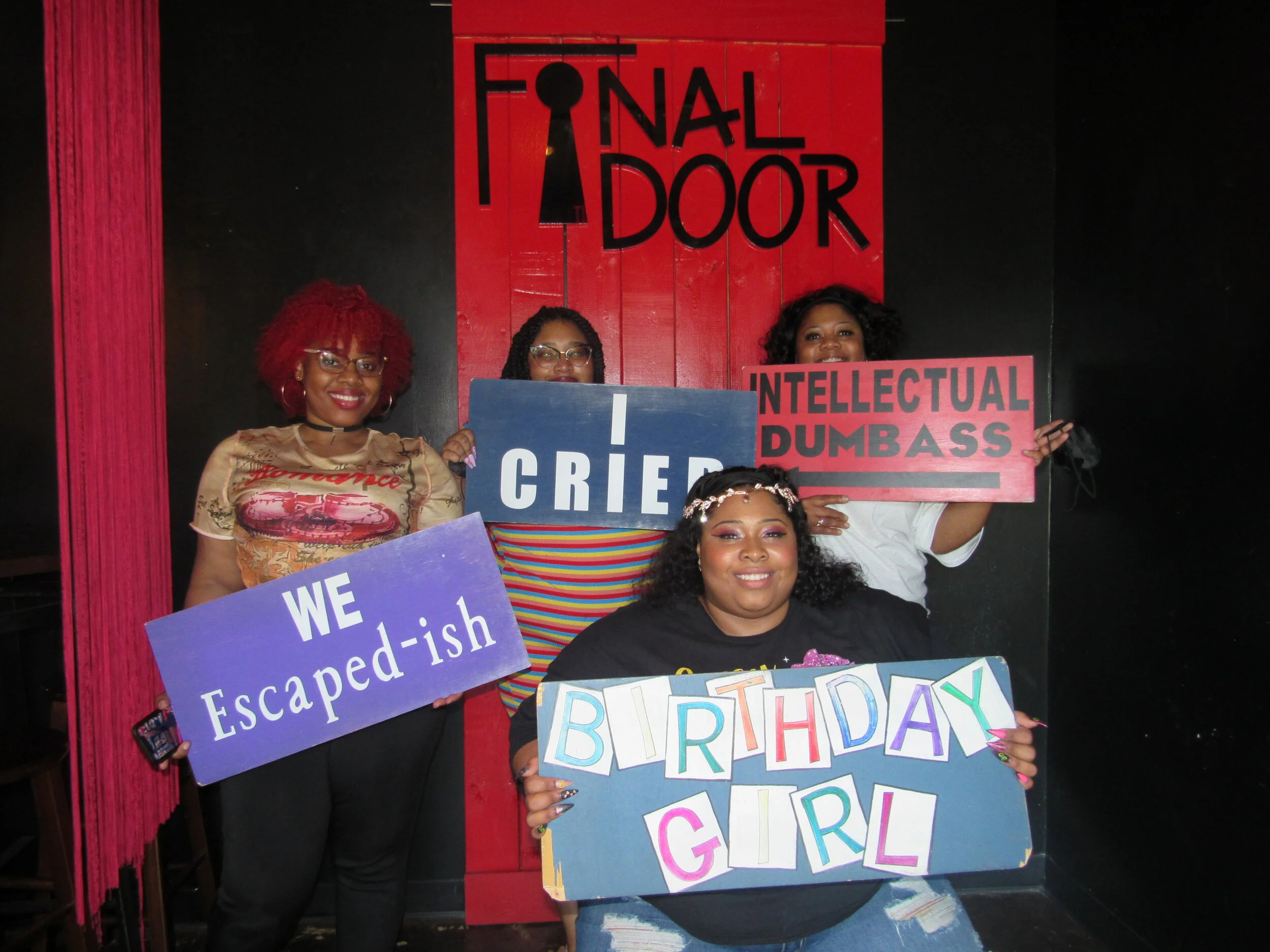the-final-door-escape-room-columbia-sc-team-photos-07-25-21 (4).JPG