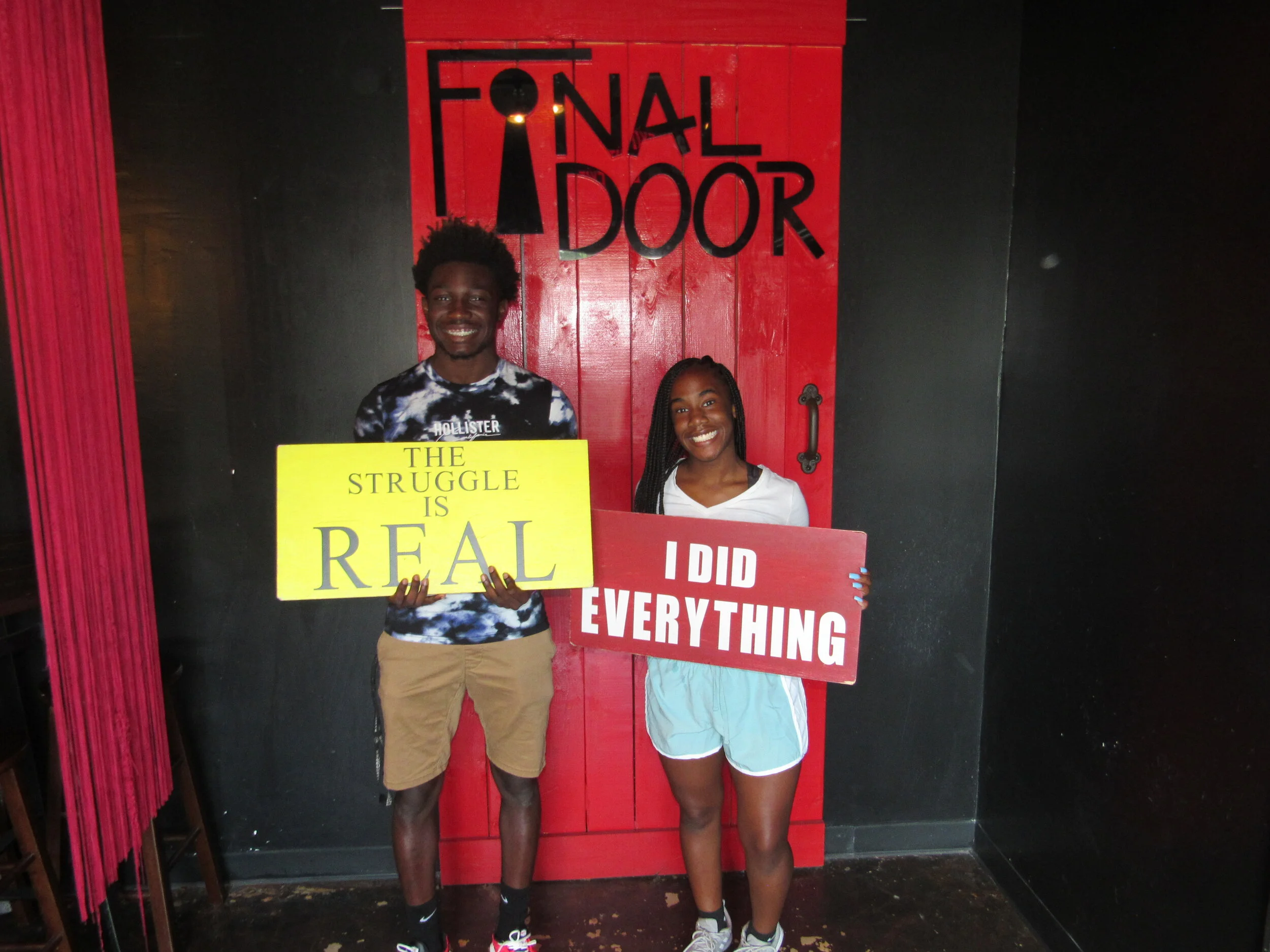 the-final-door-escape-room-columbia-sc-team-photos-07-29-21 (10).JPG