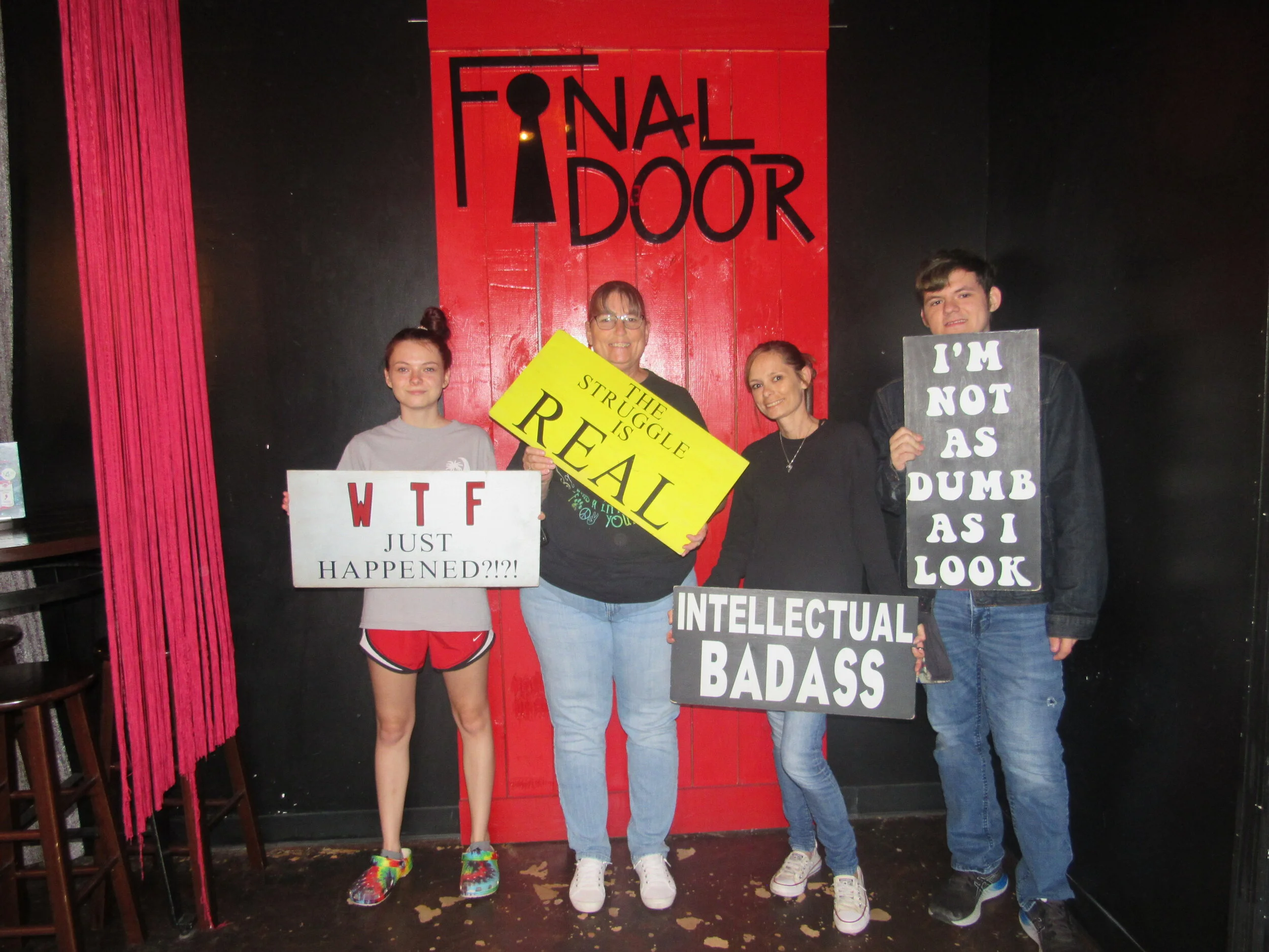the-final-door-escape-room-columbia-sc-team-photos-08-22-21 (3).JPG