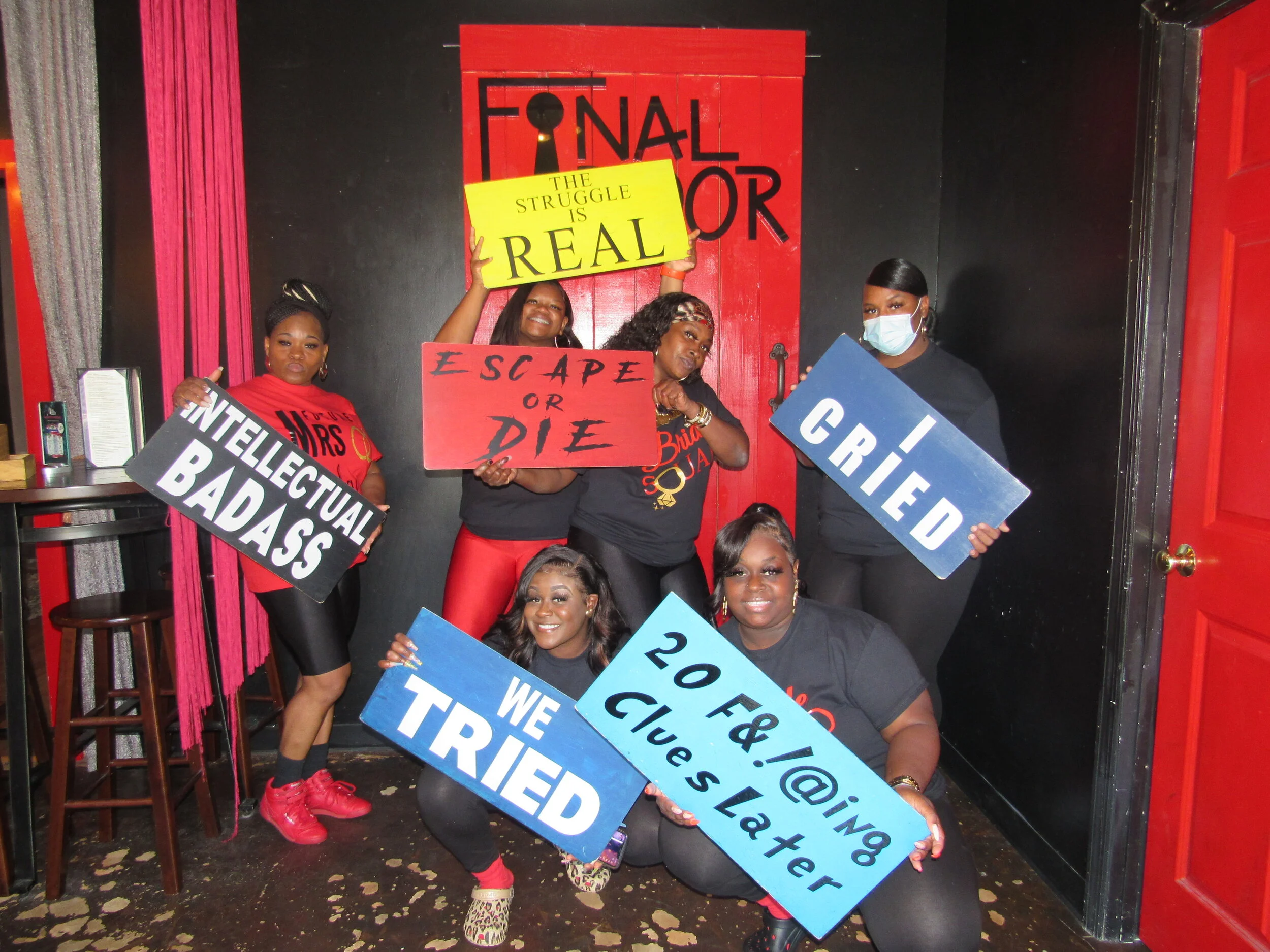 the-final-door-escape-room-columbia-sc-team-photos-09-04-21 (7).JPG